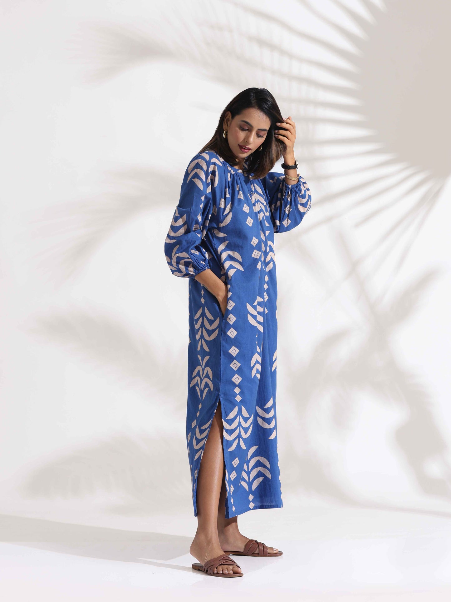 trueBrowns Blue Cotton Print Dress | Swadesiicart