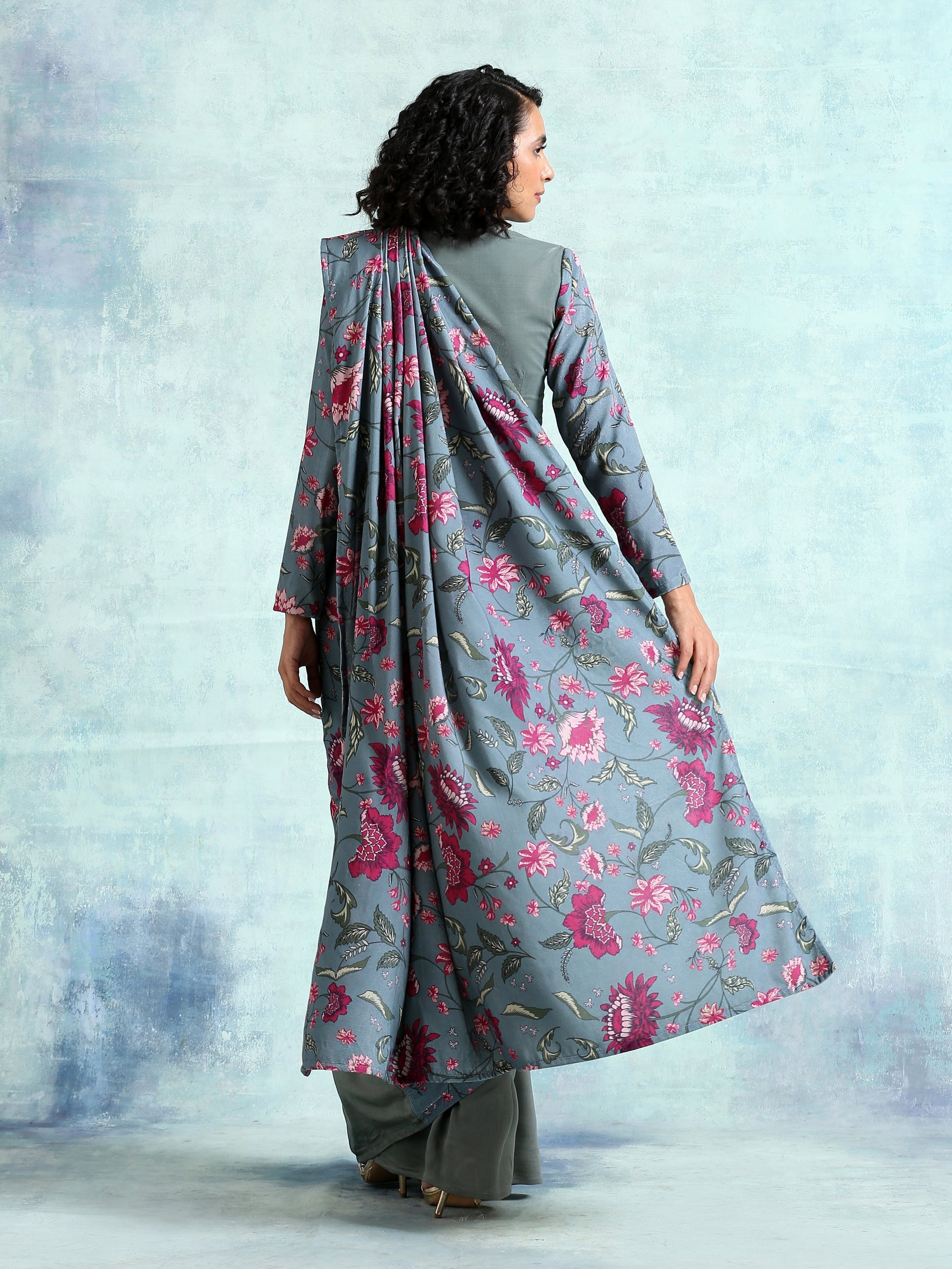trueBrowns Grey Printed Velvet Ready to Wear Saree | Swadesiicart