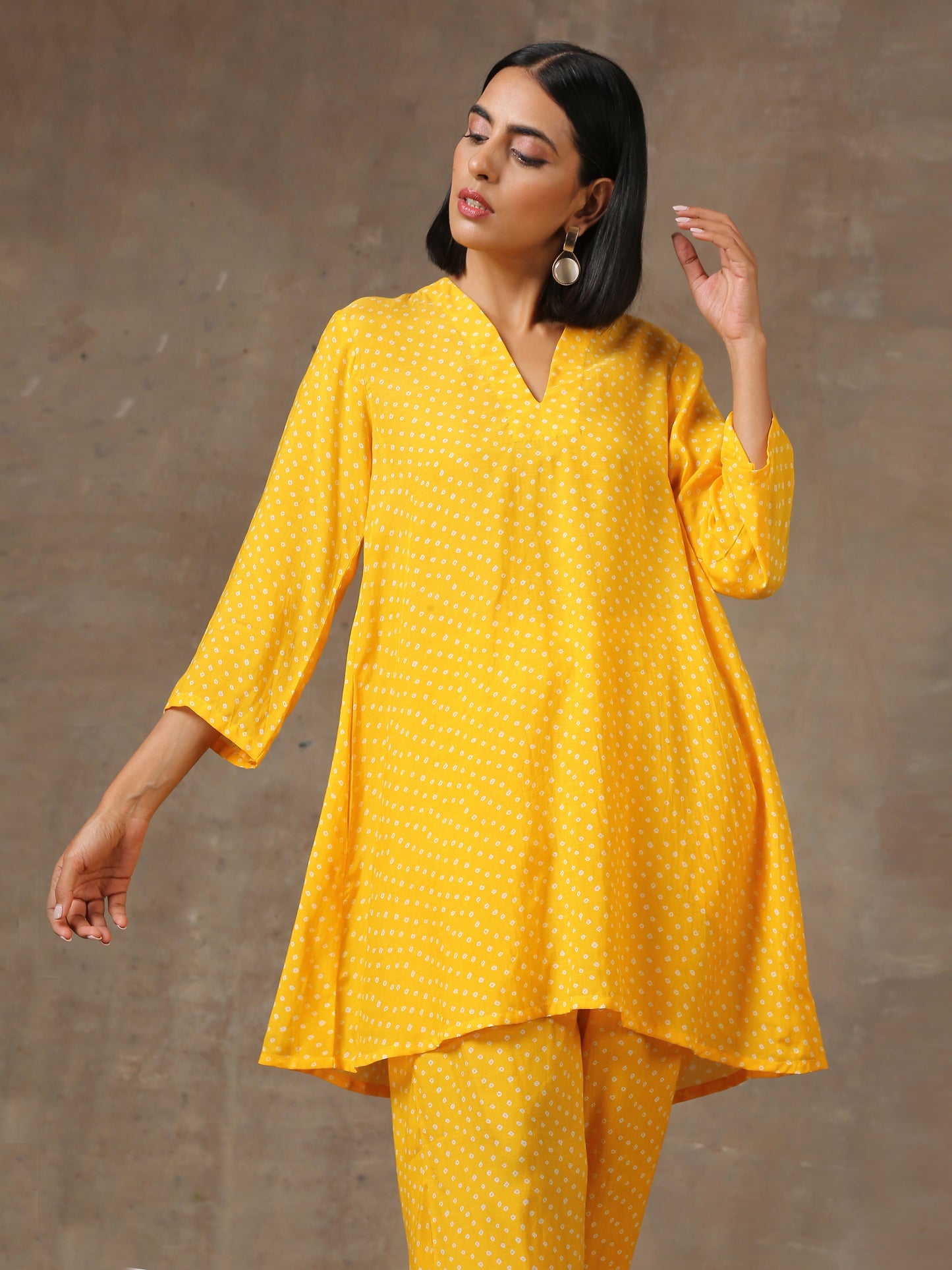 trueBrowns Yellow Bandhani Flare Printed Silk Co-Ord Set - Swadesiicart