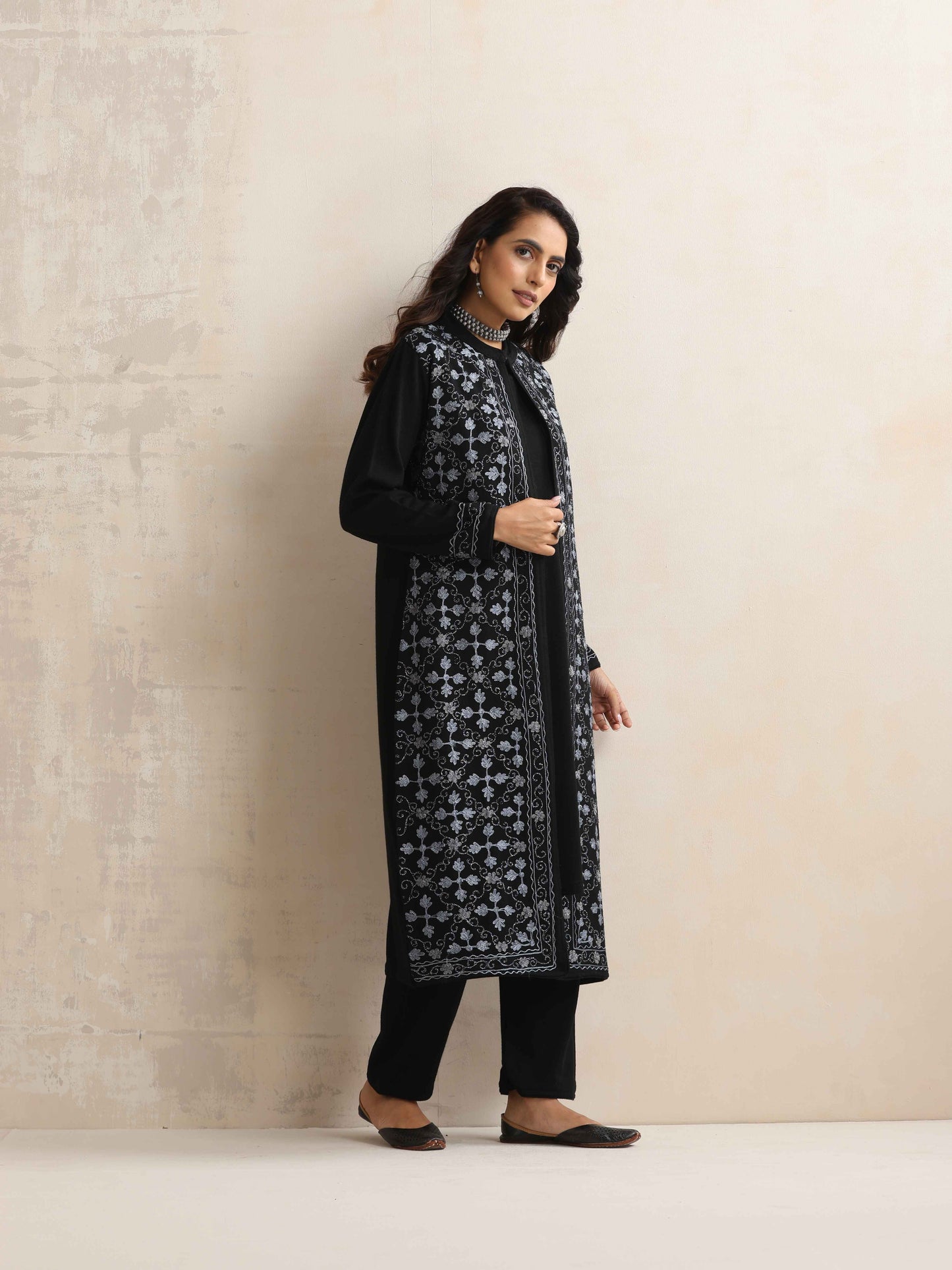 trueBrowns Black Kashmiri Woollen Jacket 3pc Set | Swadesiicart