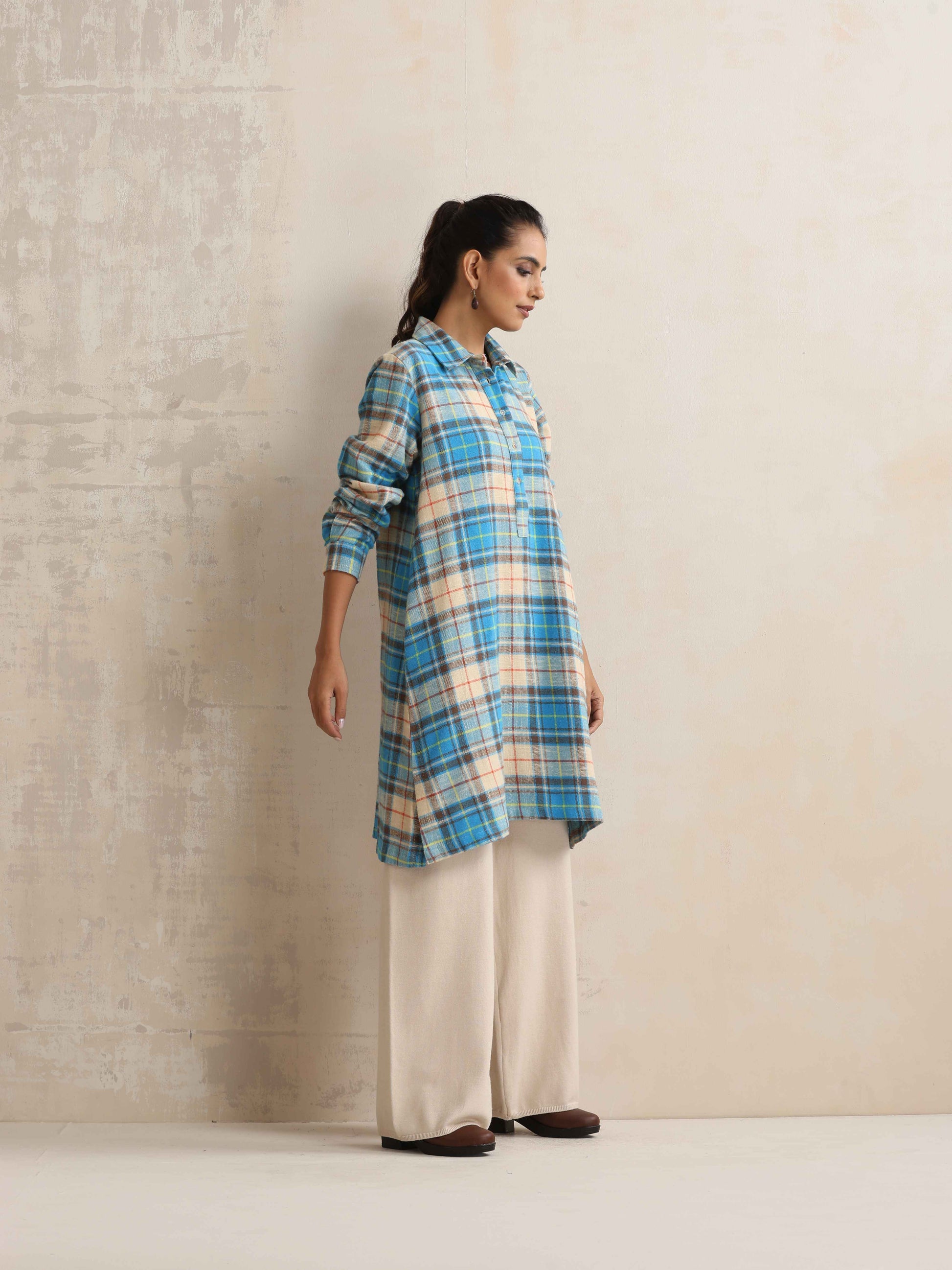 trueBrowns Beige Check Winter Top | Swadesiicart