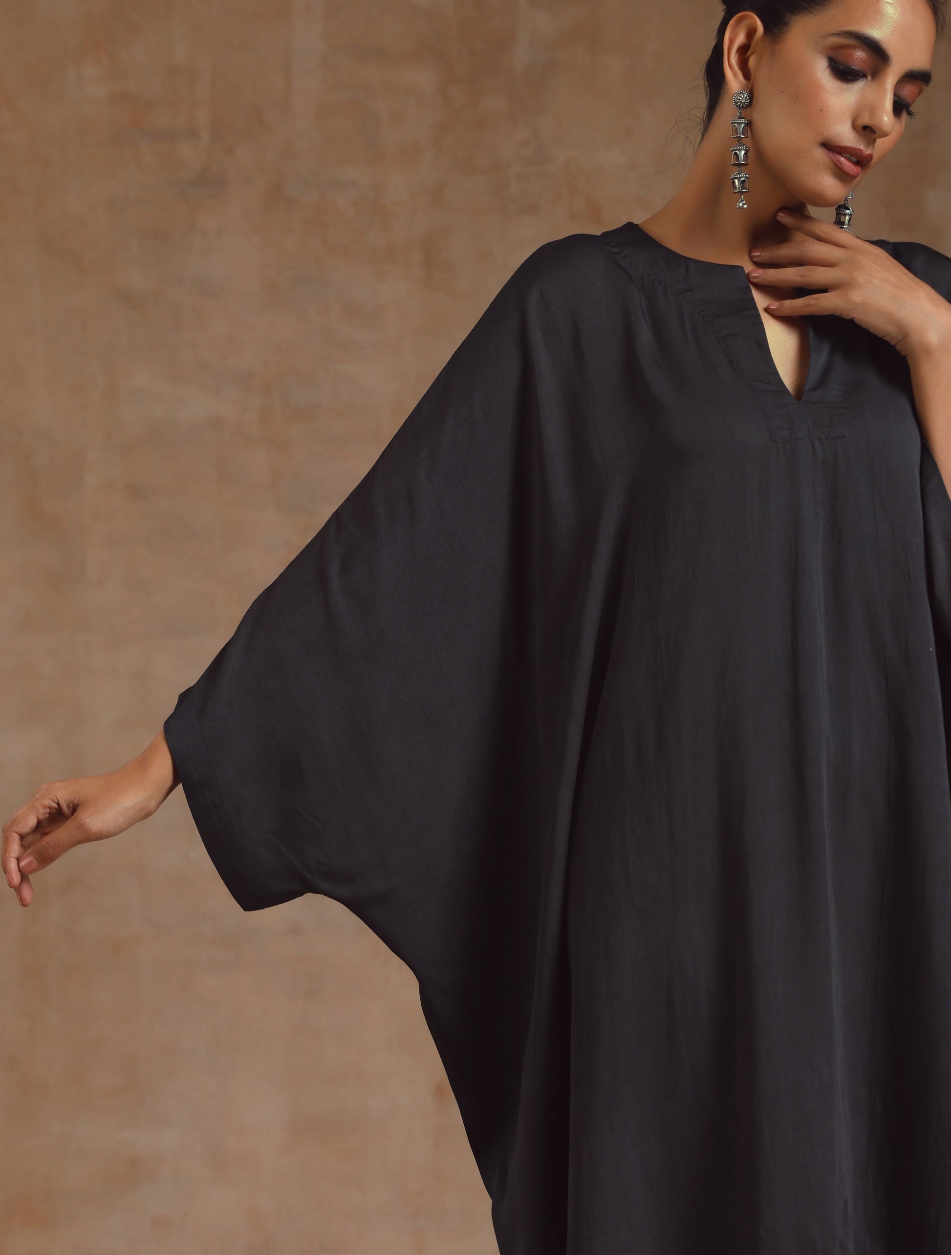 trueBrowns Grey Modal Satin Oversized Round Co-Ord Set - Swadesiicart