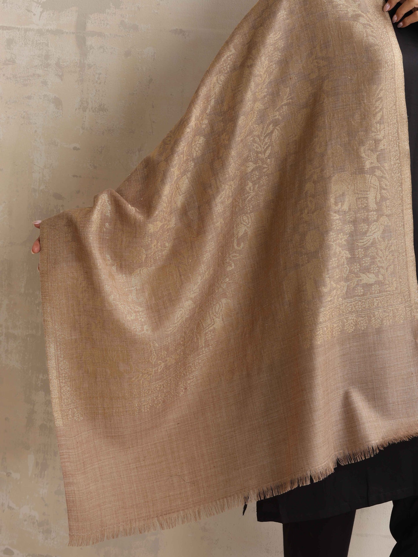 trueBrowns Brown Floral Jaal Woollen Stole | Swadesiicart