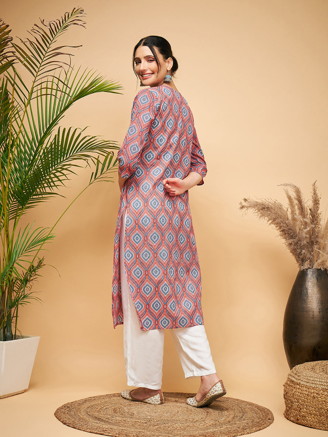 InWeave Women's Red Blue Ogee Print Gota Straight Kurta Pant Set - Swadesiicart
