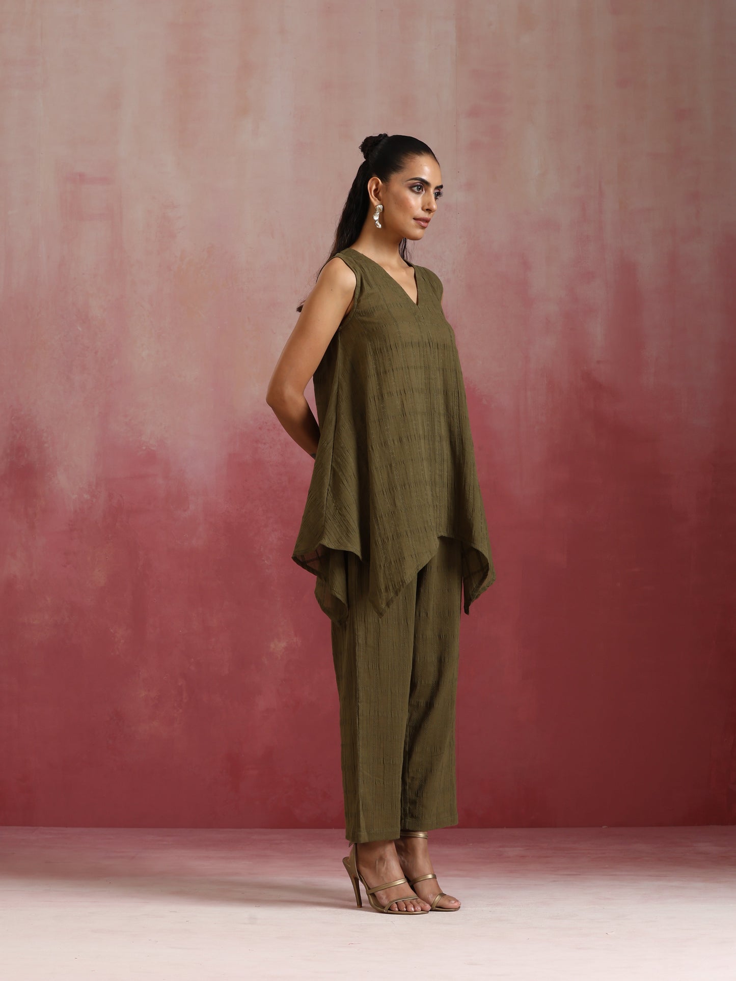 trueBrowns Olive Cotton Dobby Dobby Co-ord set - Swadesiicart