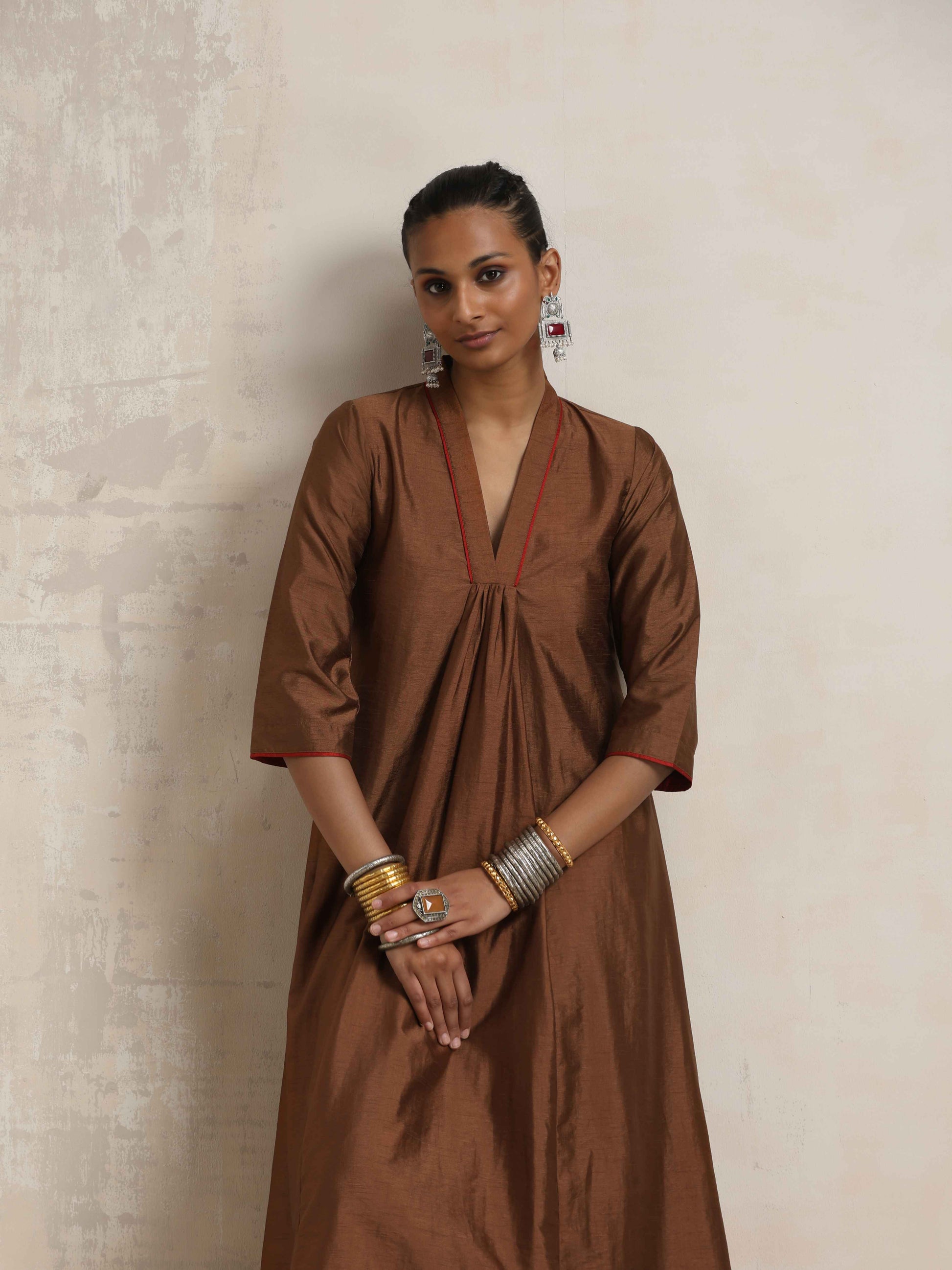 trueBrowns Brown Silk Kurta Set | Swadesiicart