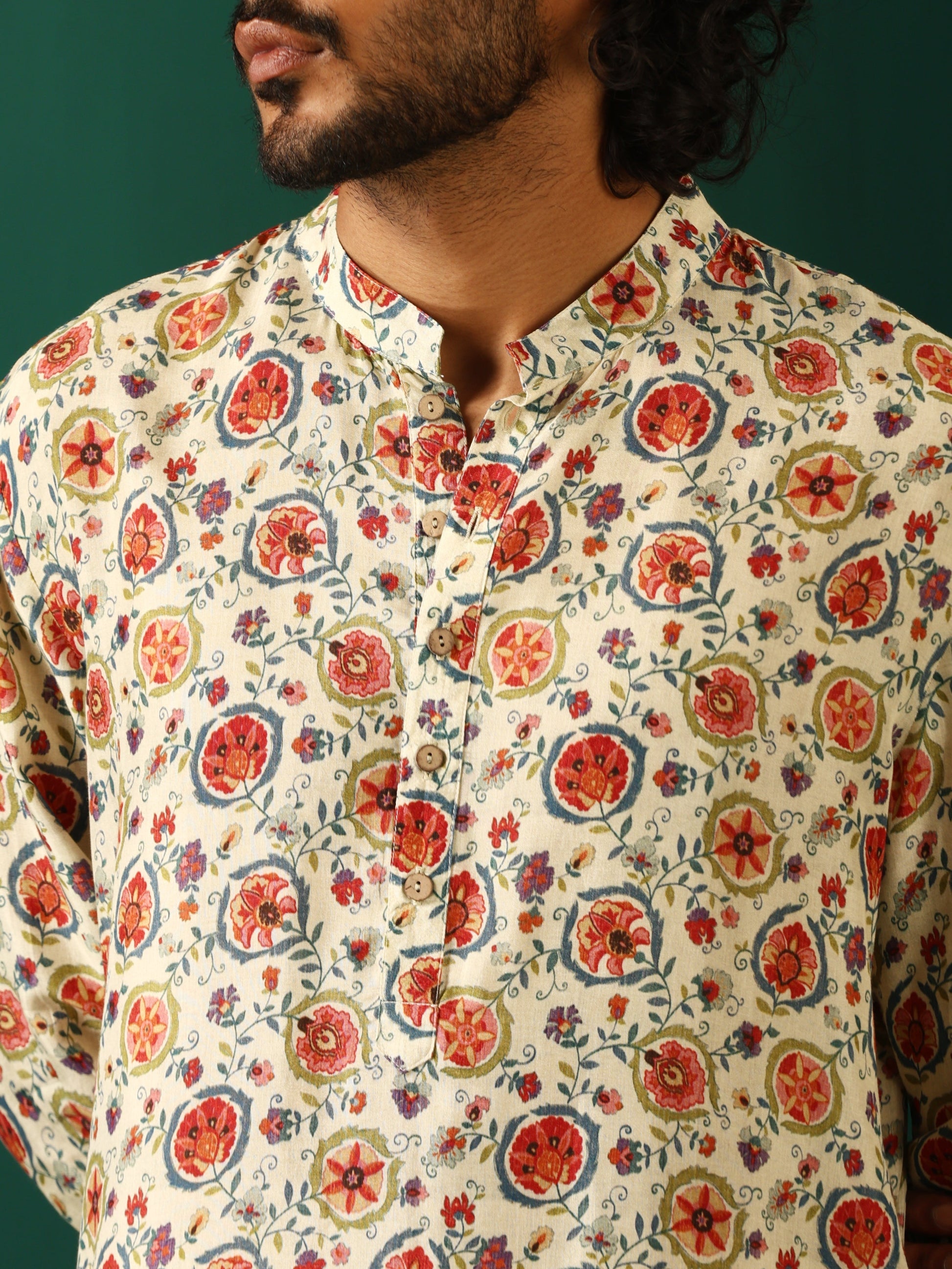 trueBrowns Men's Off White Floral Bunch Muslin Silk Printed Co-ord Set - Swadesiicart
