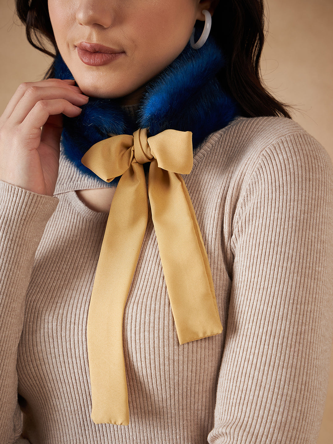InWeave Women's Royal Blue Fur Neckpiece - Swadesiicart
