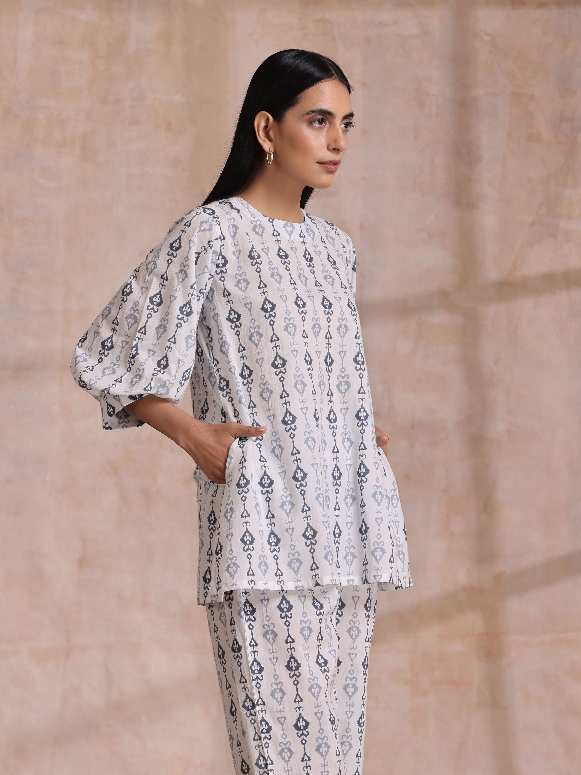 trueBrowns Grey On White Ikat Print Cotton Baggy Sleeve Co-Ord Set - Swadesiicart