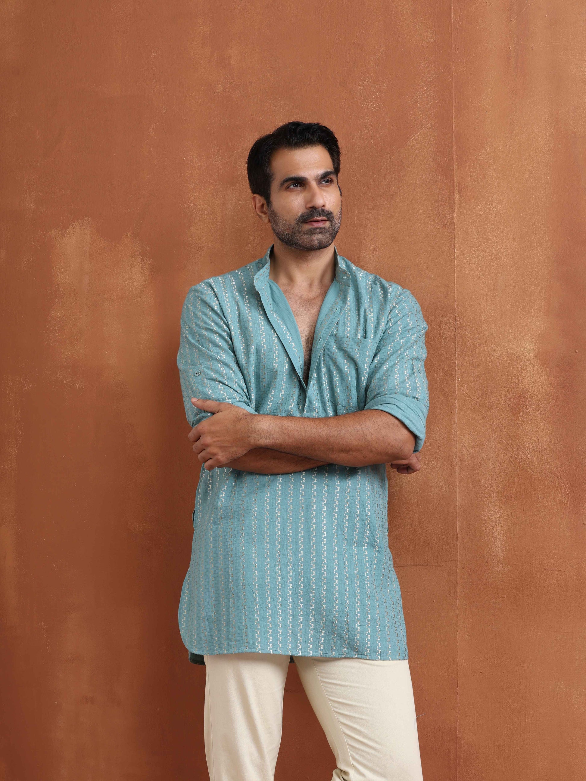 trueBrowns Men's Green Cotton Dobby Short Kurta | Swadesiicart