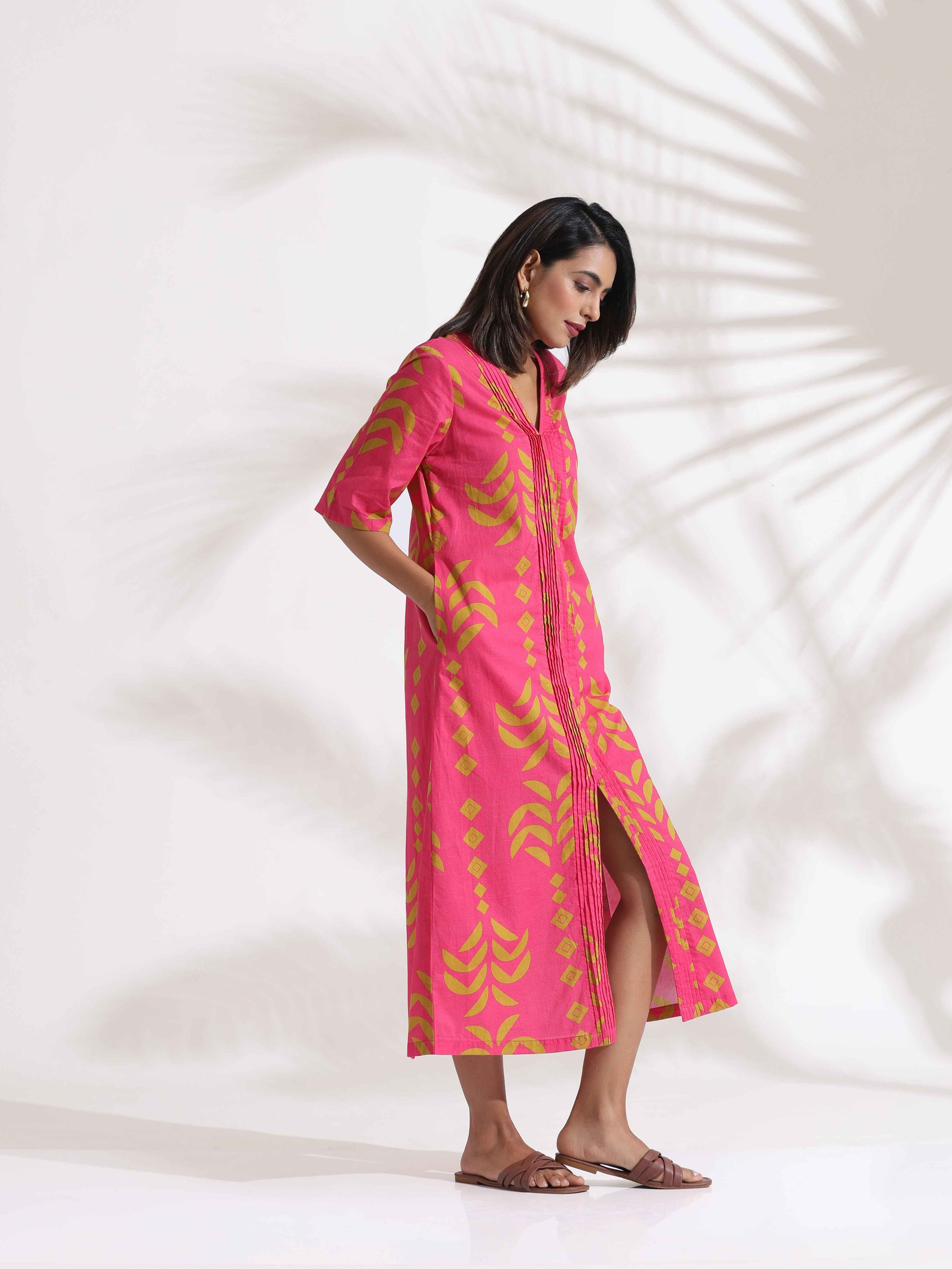 trueBrowns Pink Cotton Print pleated Dress | Swadesiicart
