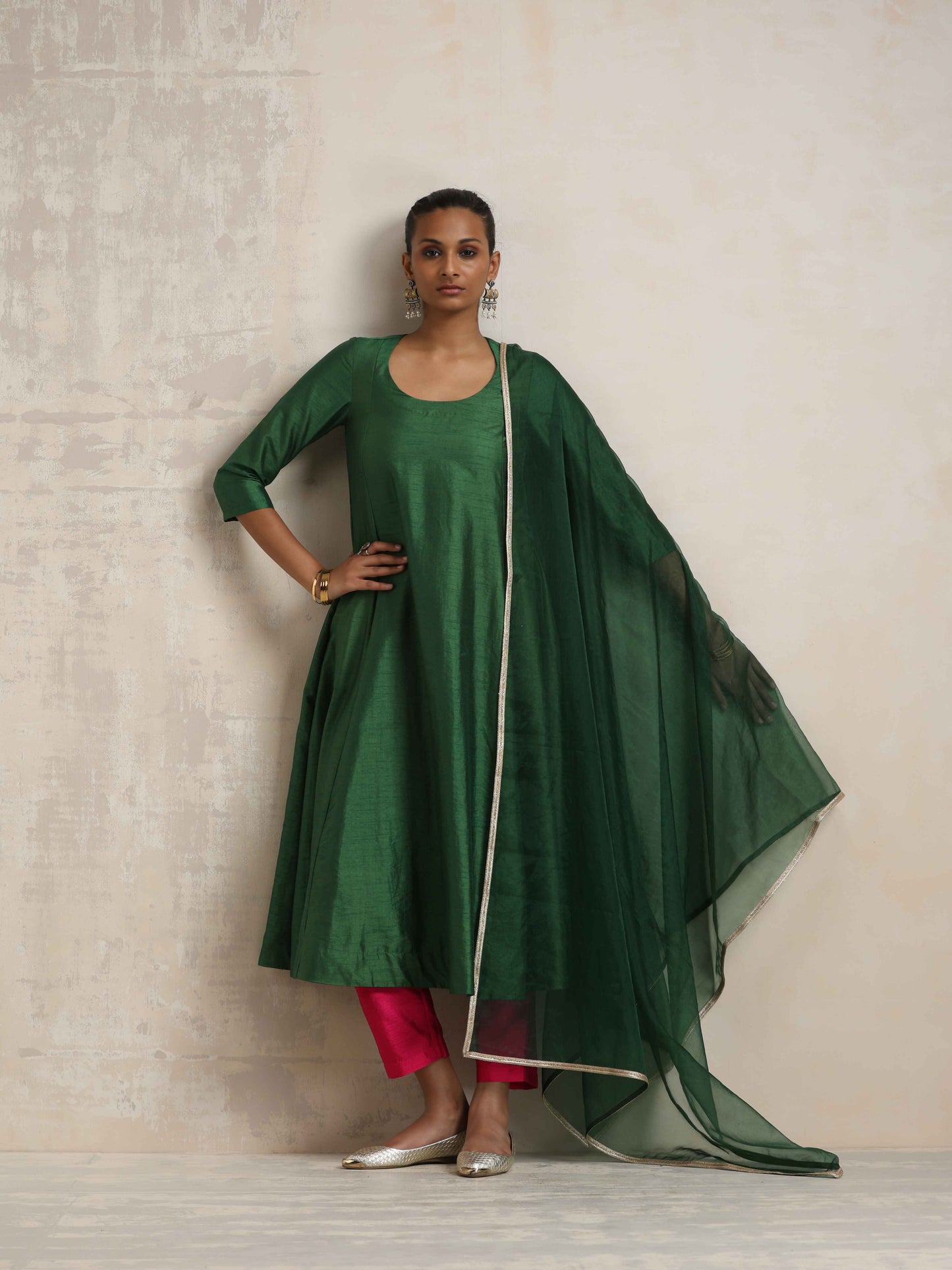 trueBrowns Dark Green Anarkali Kurta Pant Dupatta Set | Swadesiicart