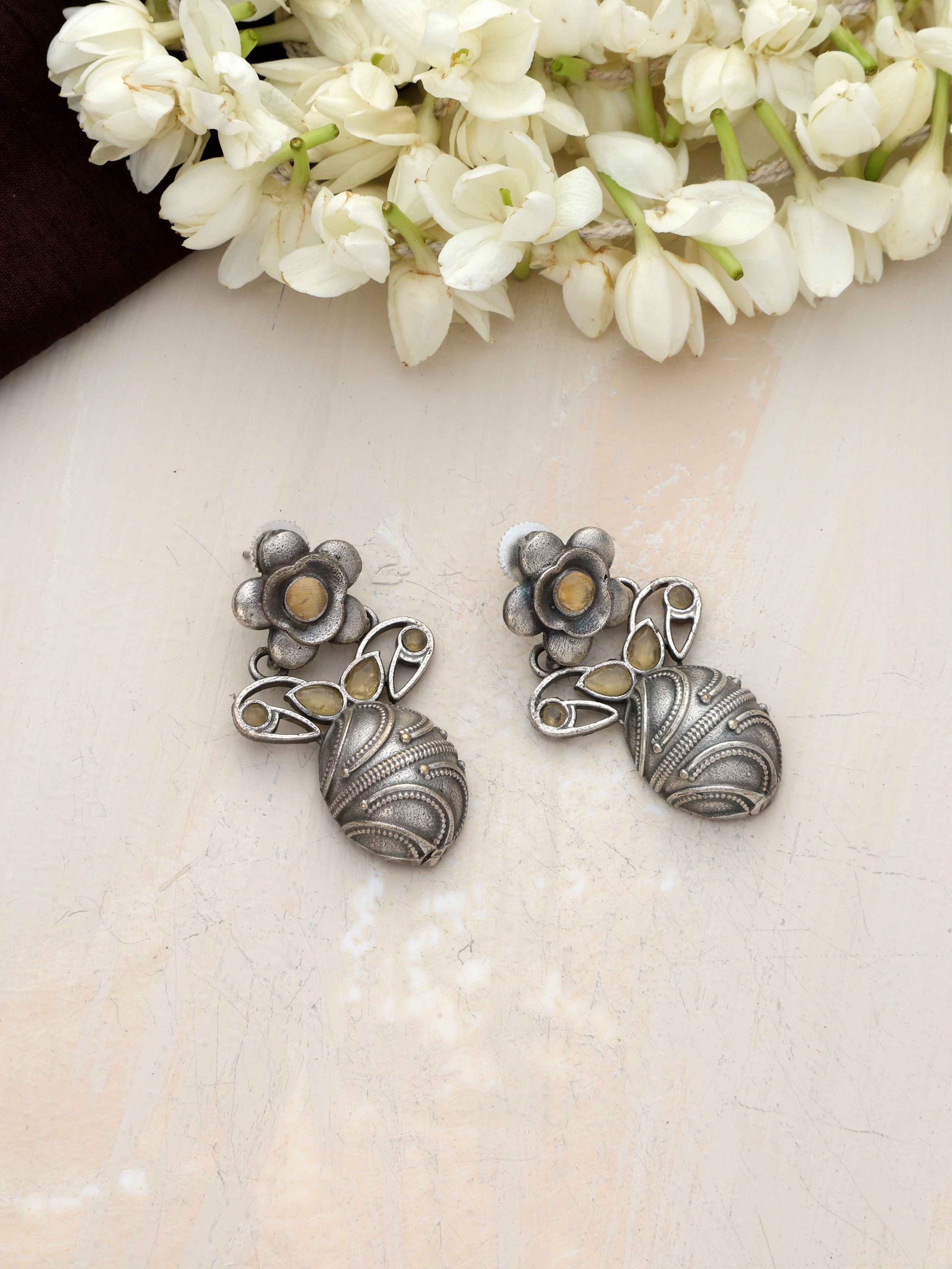 trueBrowns Silver Tone Oval Drop Earrings | Swadesiicart