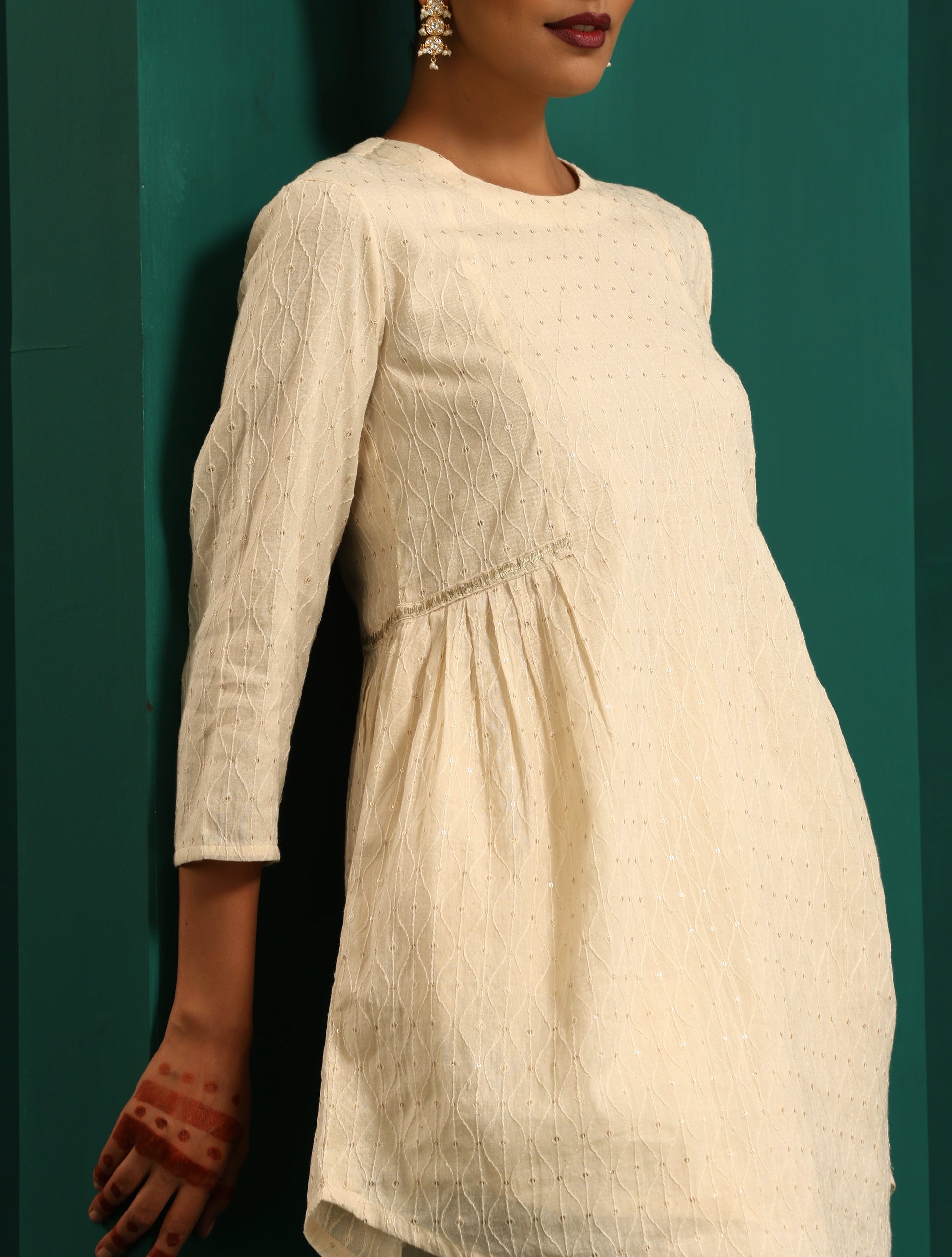 trueBrowns Ivory Tonal Cotton Side Gathers Co-ord Set - Swadesiicart