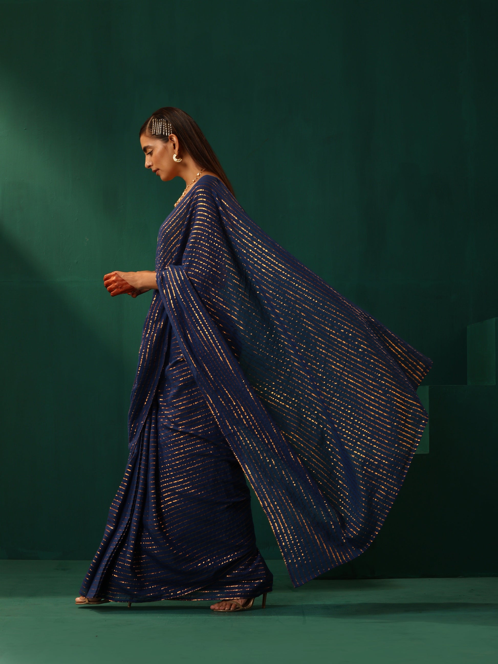 trueBrowns Royal Blue Cotton Gold Lurex Striped Ready to Wear Saree | Swadesiicart