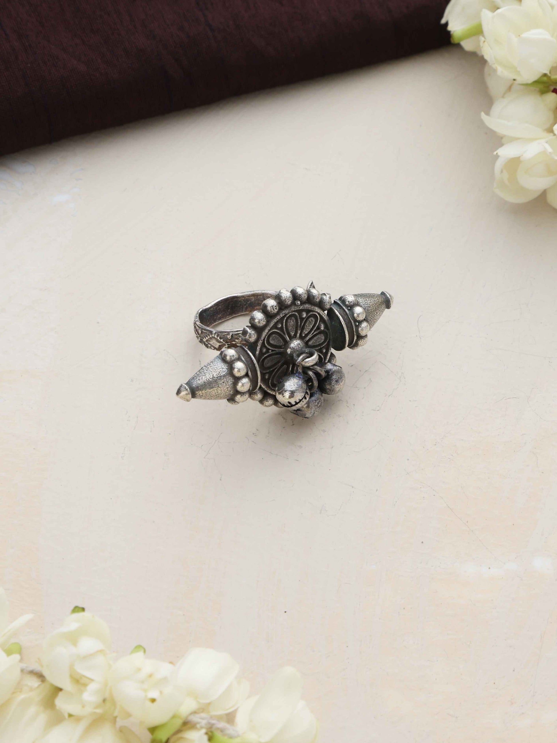 trueBrowns Silver Tone Ghungroo Ring | Swadesiicart