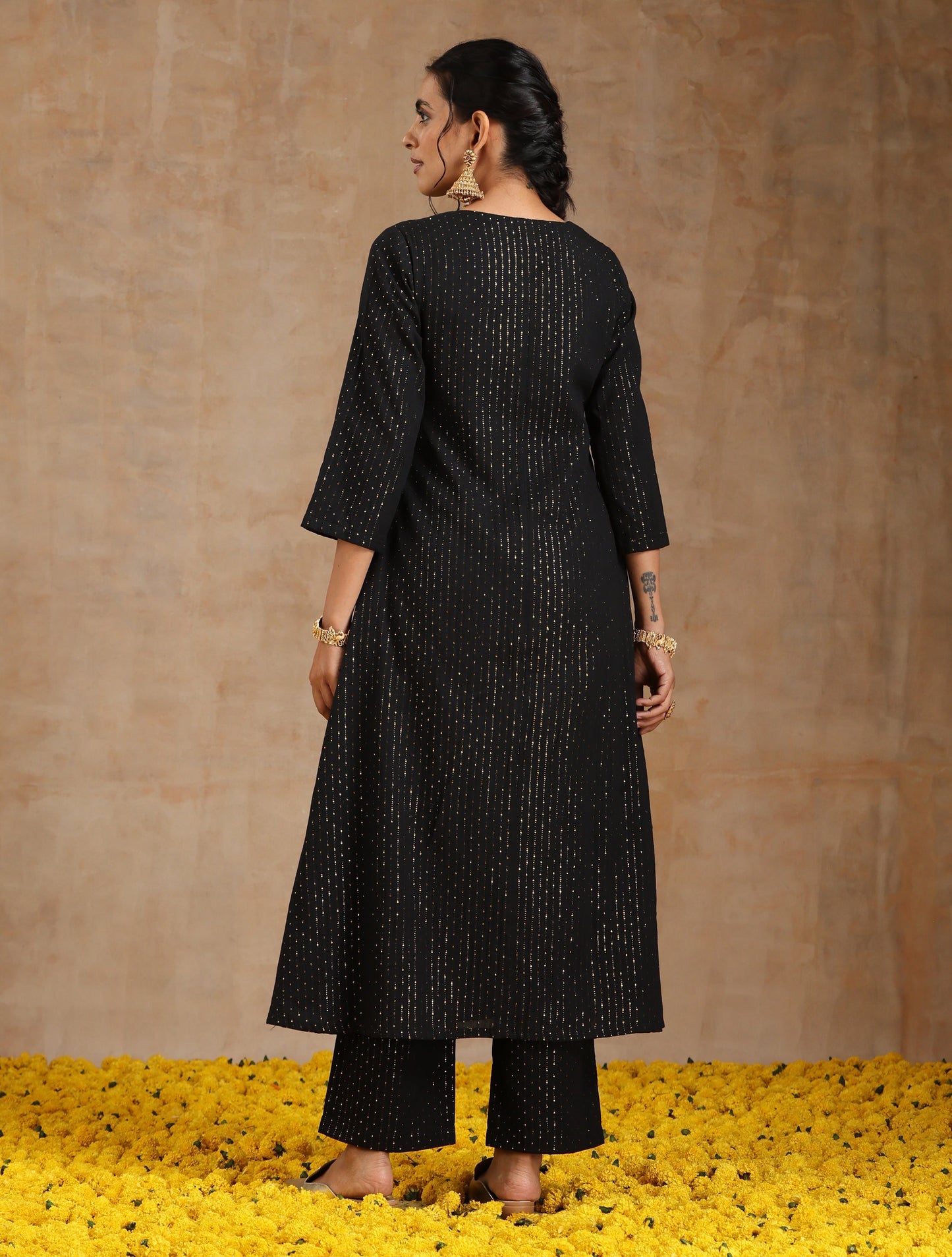 trueBrowns Black Gold Cotton Angrakha Kurta Set | Swadesiicart