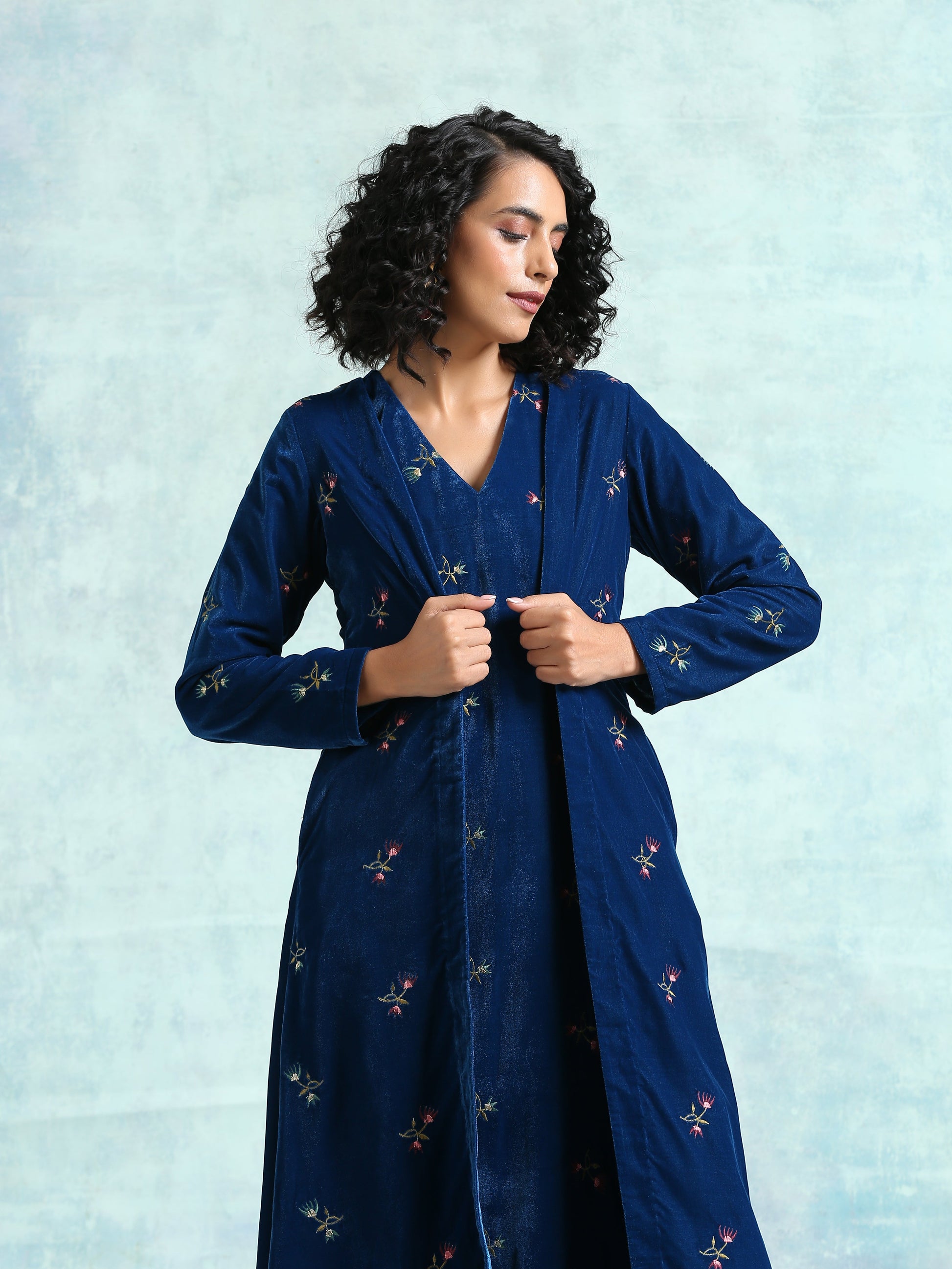 trueBrowns Blue Embroidered Velvet Overlay Jacket | Swadesiicart