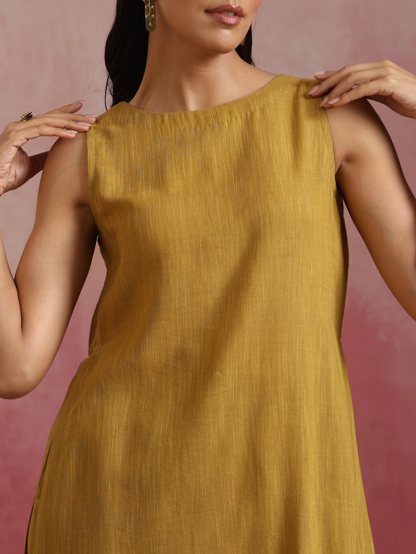 trueBrowns Mustard Cotton Kurta Set | Swadesiicart