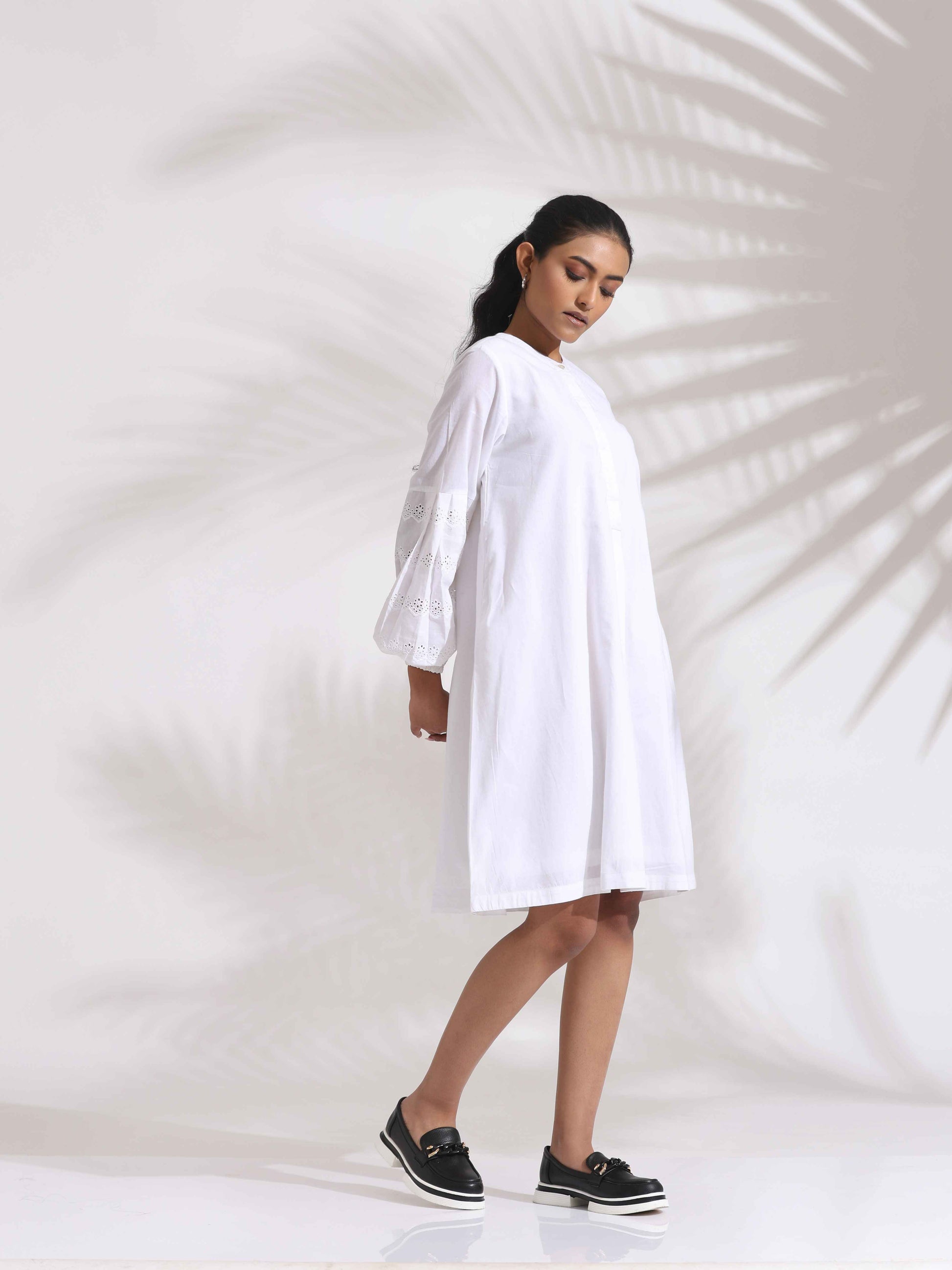 trueBrowns White Cotton Schiffli Short Dress | Swadesiicart