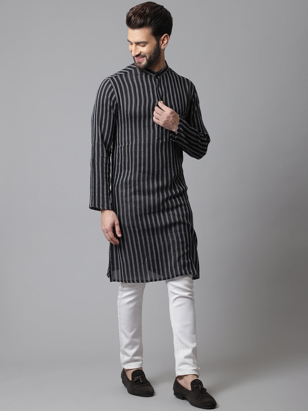 Even Apparels Black Pure Cotton Kurta With Band Collar | Swadesiicart