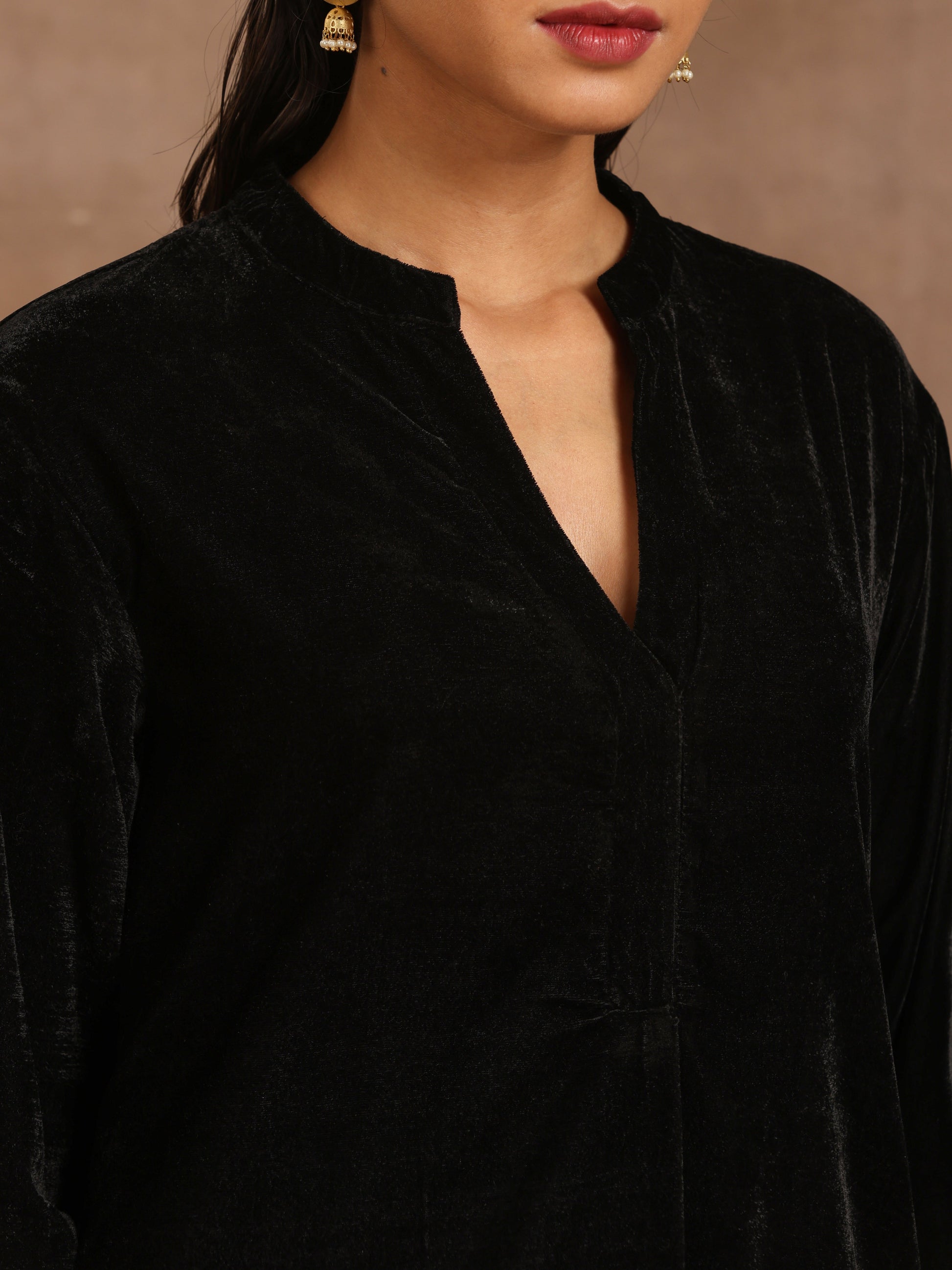 trueBrowns Black Velvet Solid Co-ord Set - Swadesiicart