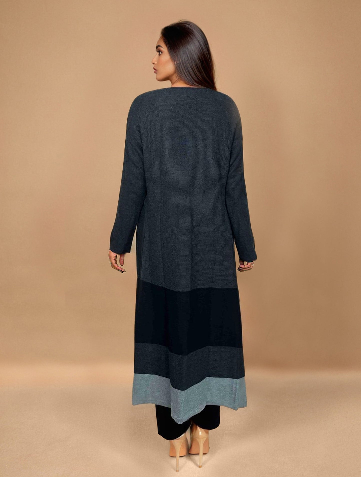 trueBrowns Dark Grey Woollen Cape | Swadesiicart