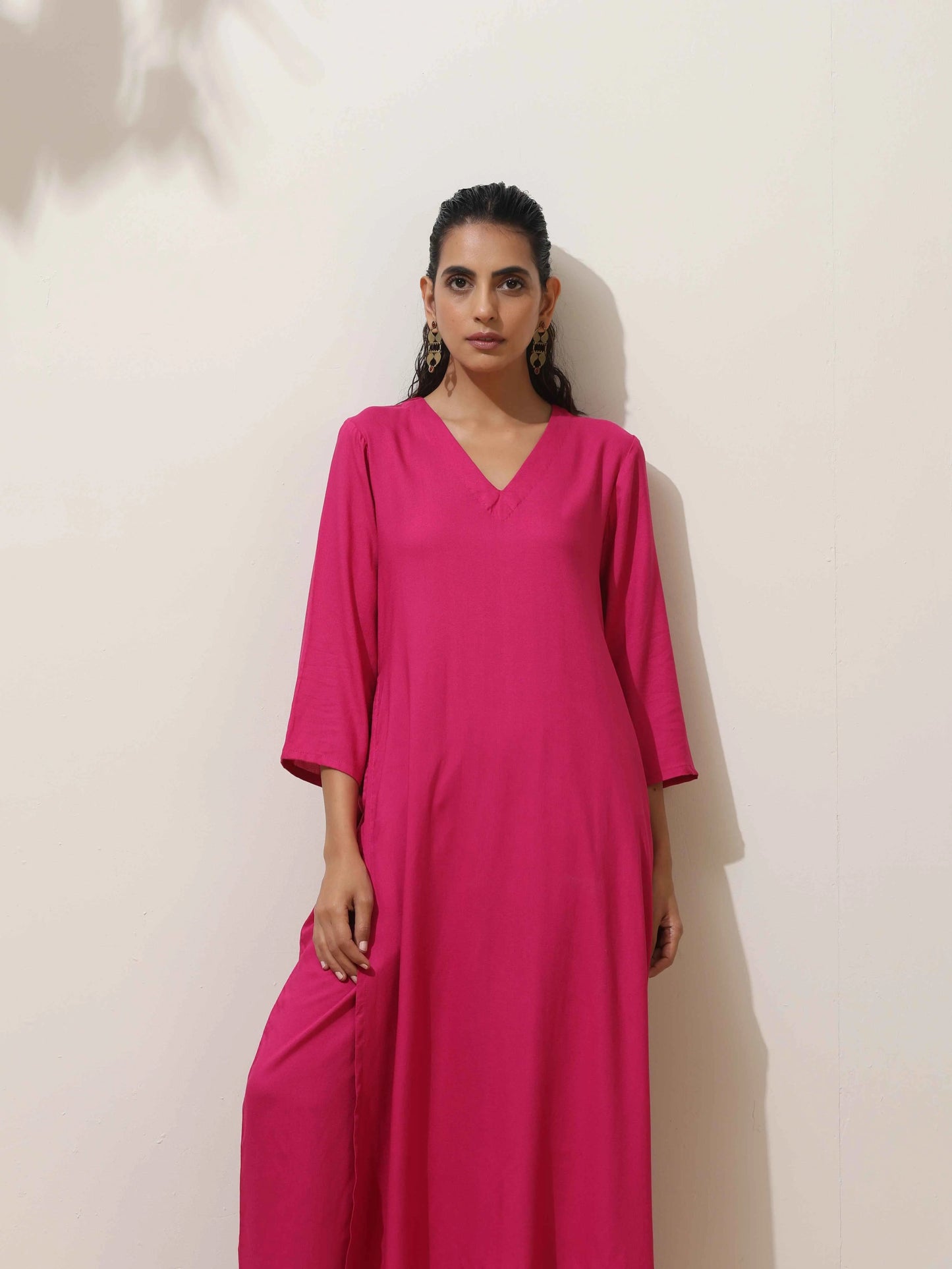 trueBrowns Pink Viscose Kurta Pant Set | Swadesiicart