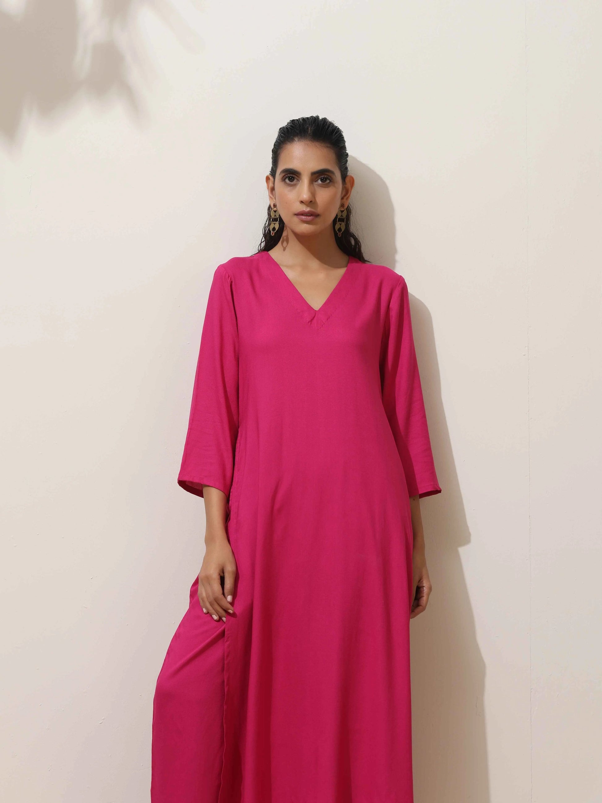 trueBrowns Pink Viscose Kurta Pant Set | Swadesiicart