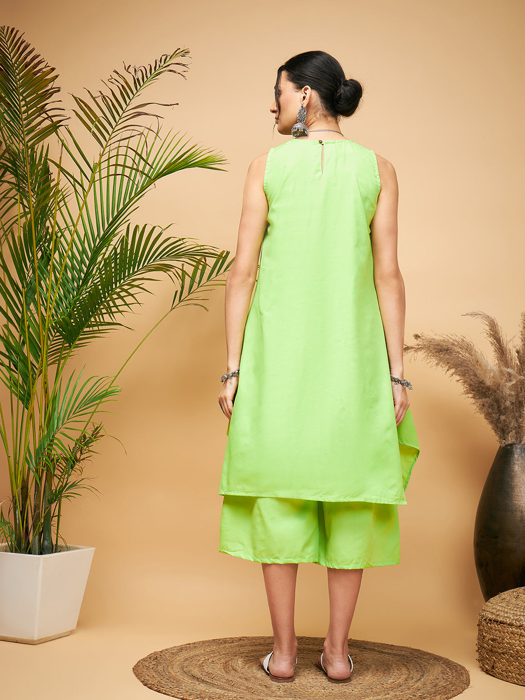 InWeave Women's Lime Green Short Kurta Palazzo Set - Swadesiicart
