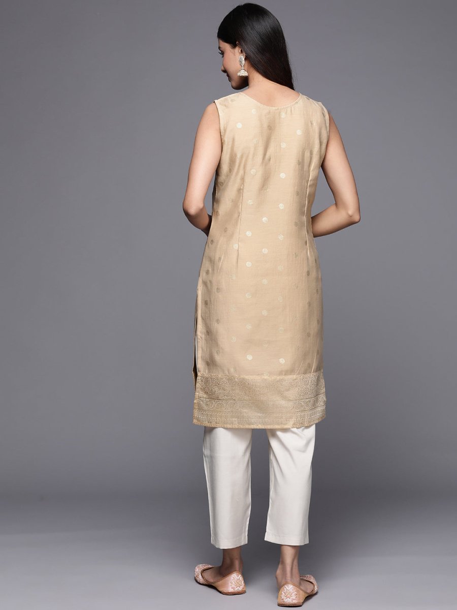 Ahalyaa Women Tan & Gold-Toned Geometric Printed Kurta | Swadesiicart