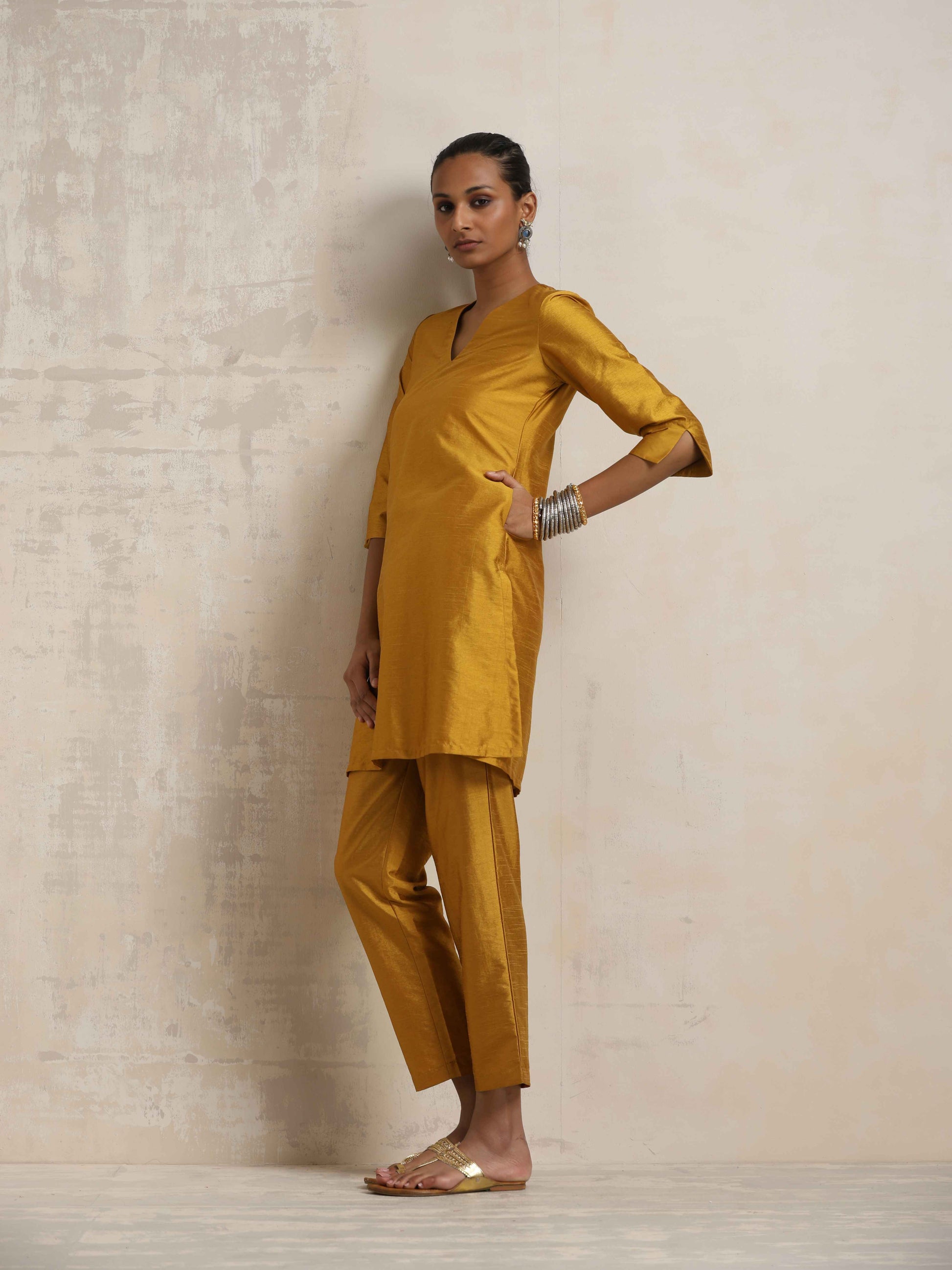 trueBrowns Gold Silk Kurta Co-ord Set - Swadesiicart