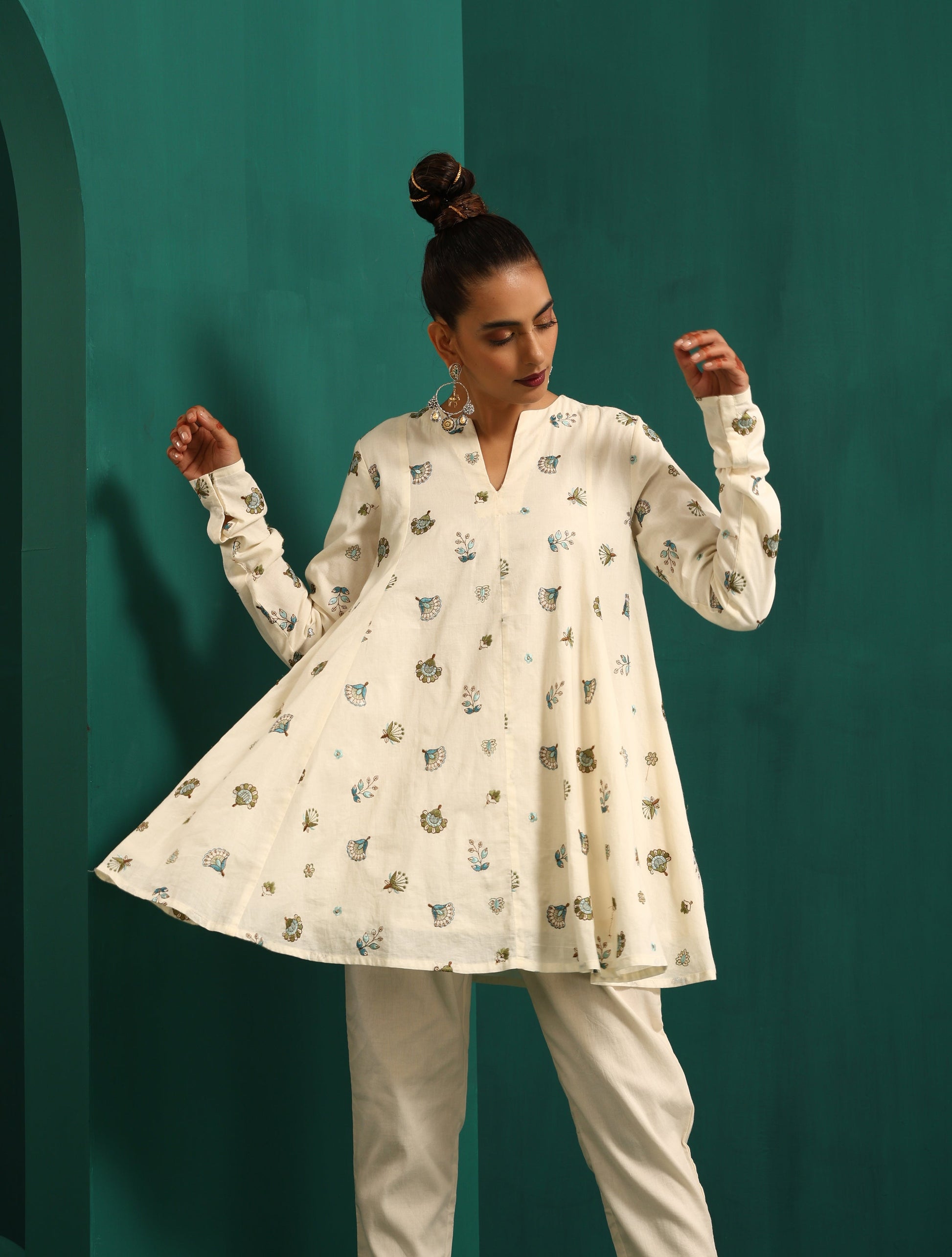 trueBrowns Ivory Blue Floral Cotton Flared Co-ord Set - Swadesiicart