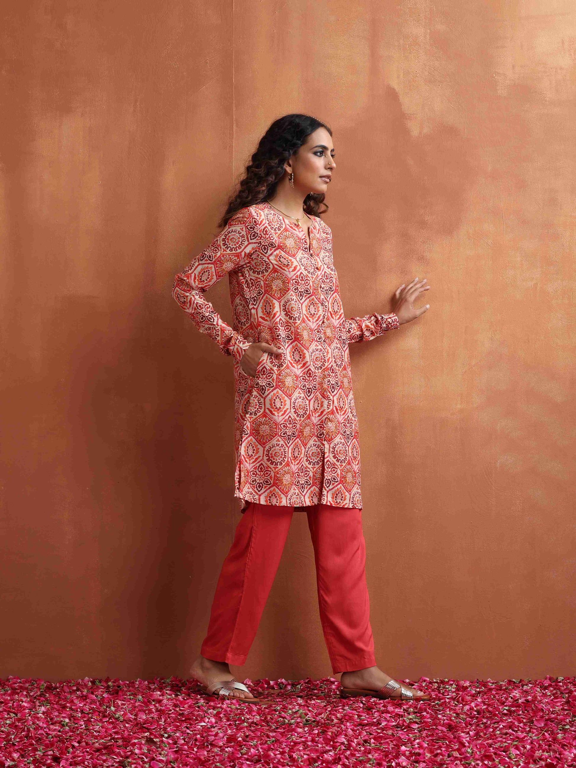 trueBrowns Beige Print Kurta Co-ord Set - Swadesiicart