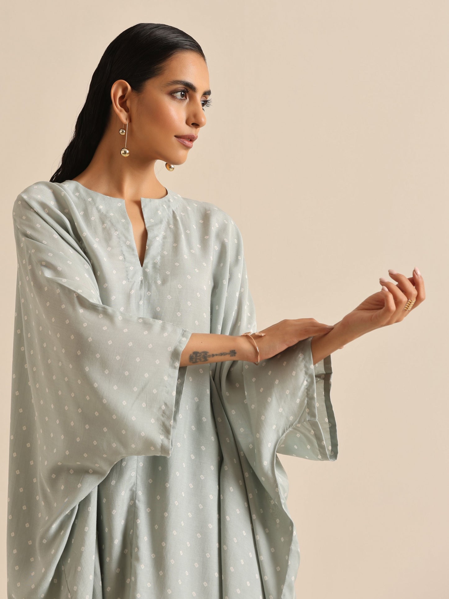trueBrowns Grey Bandhani Printed Silk Kaftan Co-Ord Set - Swadesiicart