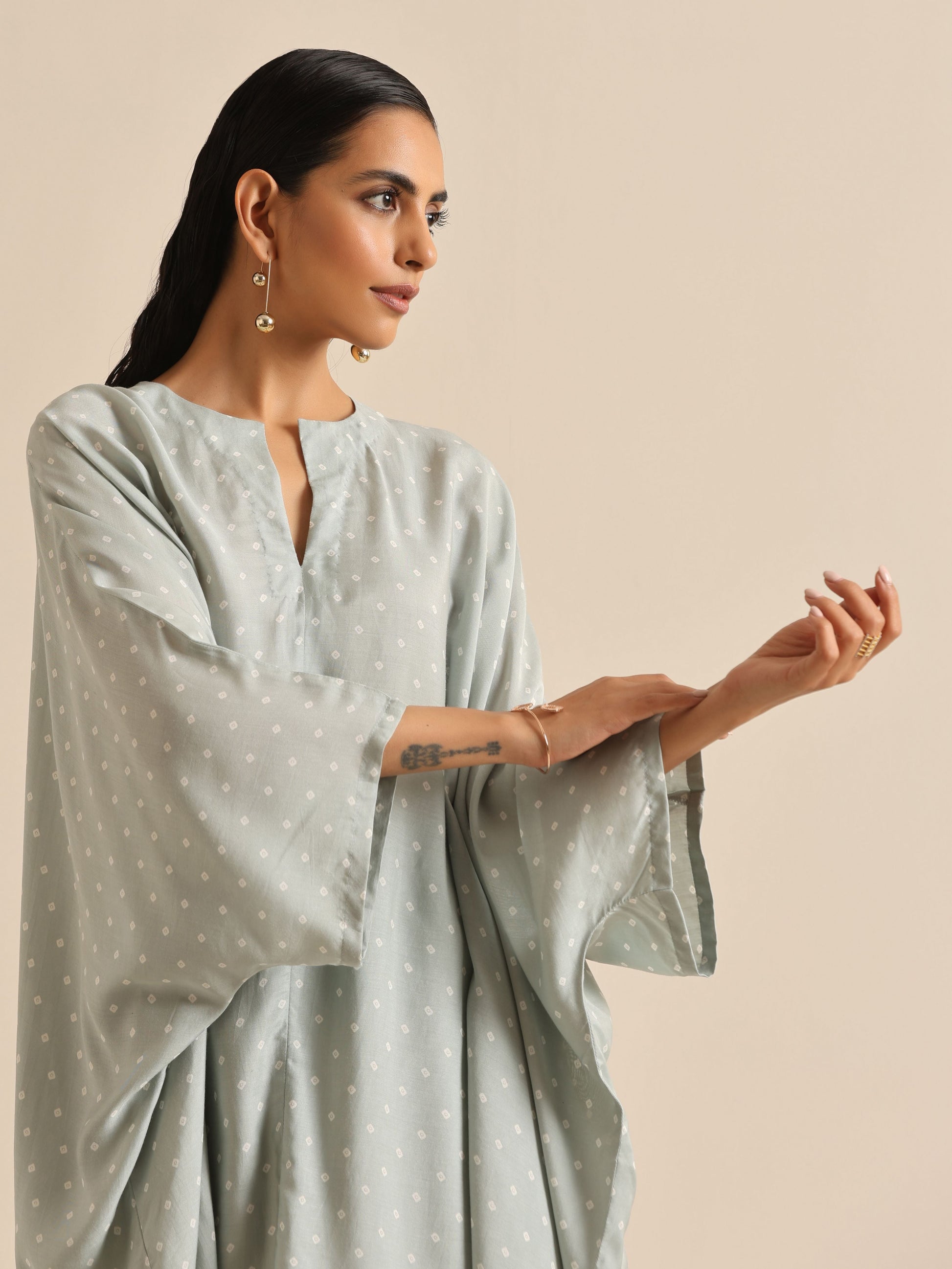 trueBrowns Grey Bandhani Printed Silk Kaftan Co-Ord Set - Swadesiicart
