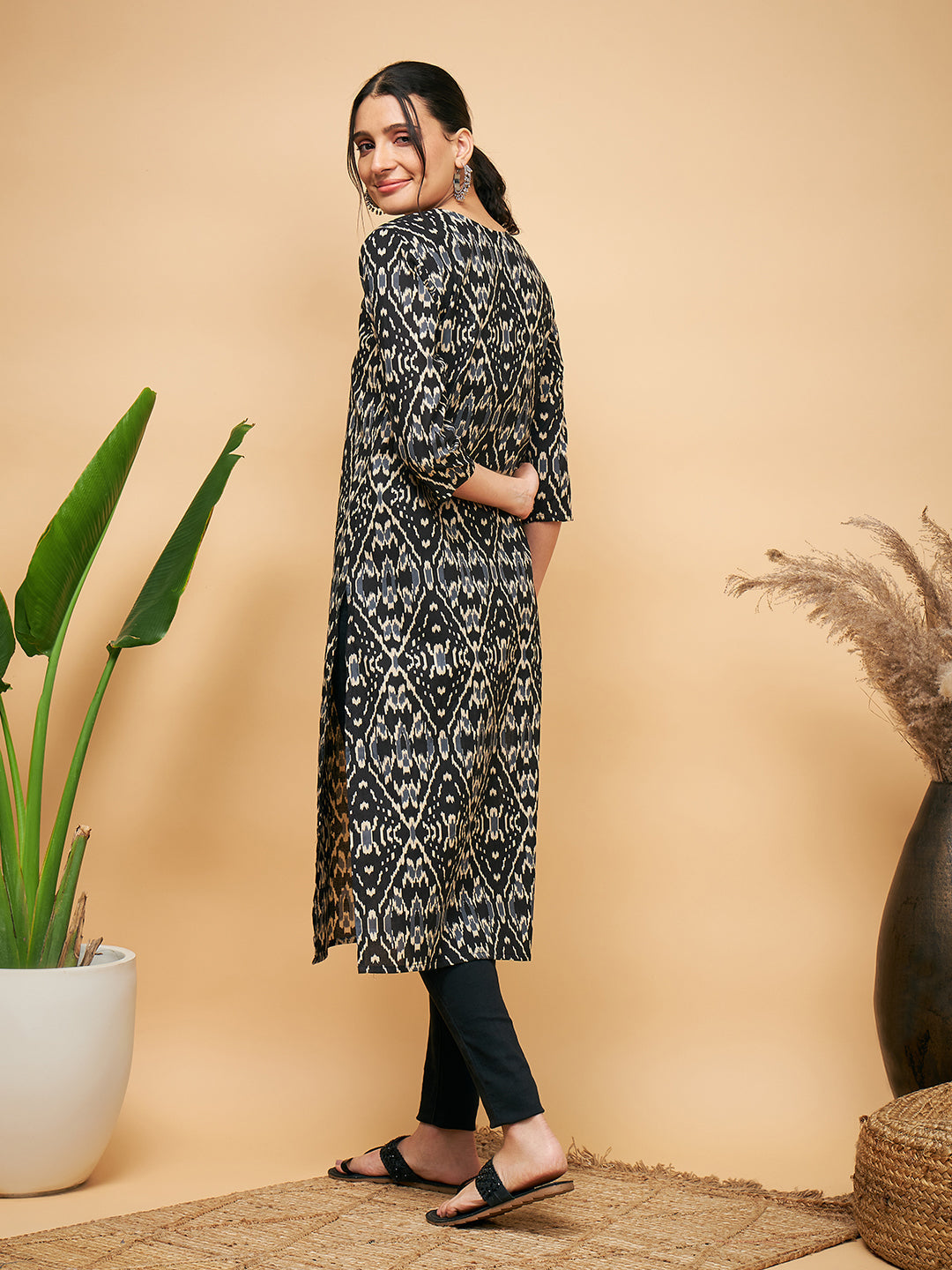 InWeave Women's Black Ikkat Print Gota Cotton Straight Kurta - Swadesiicart