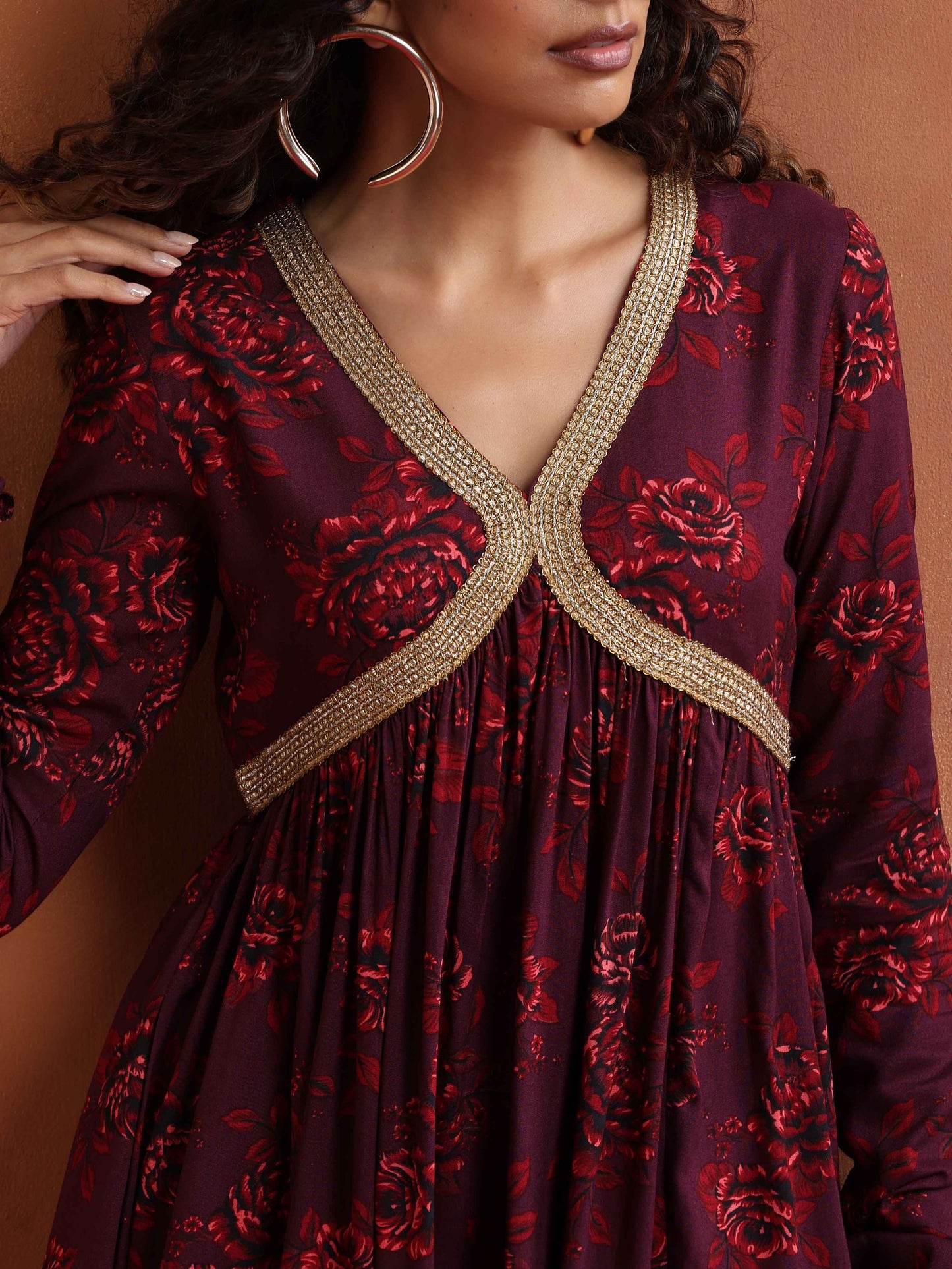 trueBrowns Purple Floral Print Sharara Set | Swadesiicart