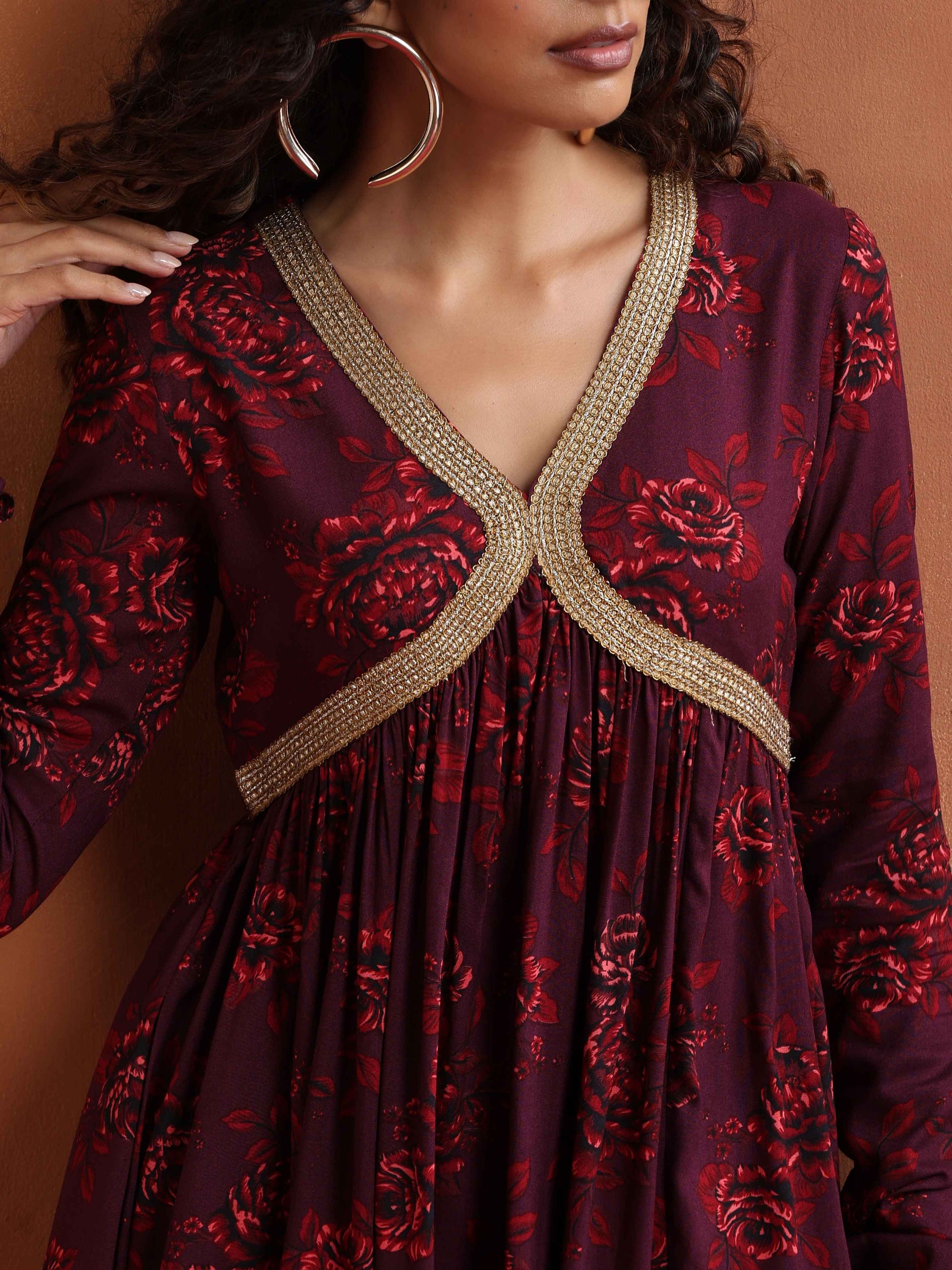 trueBrowns Purple Floral Print Sharara Set | Swadesiicart
