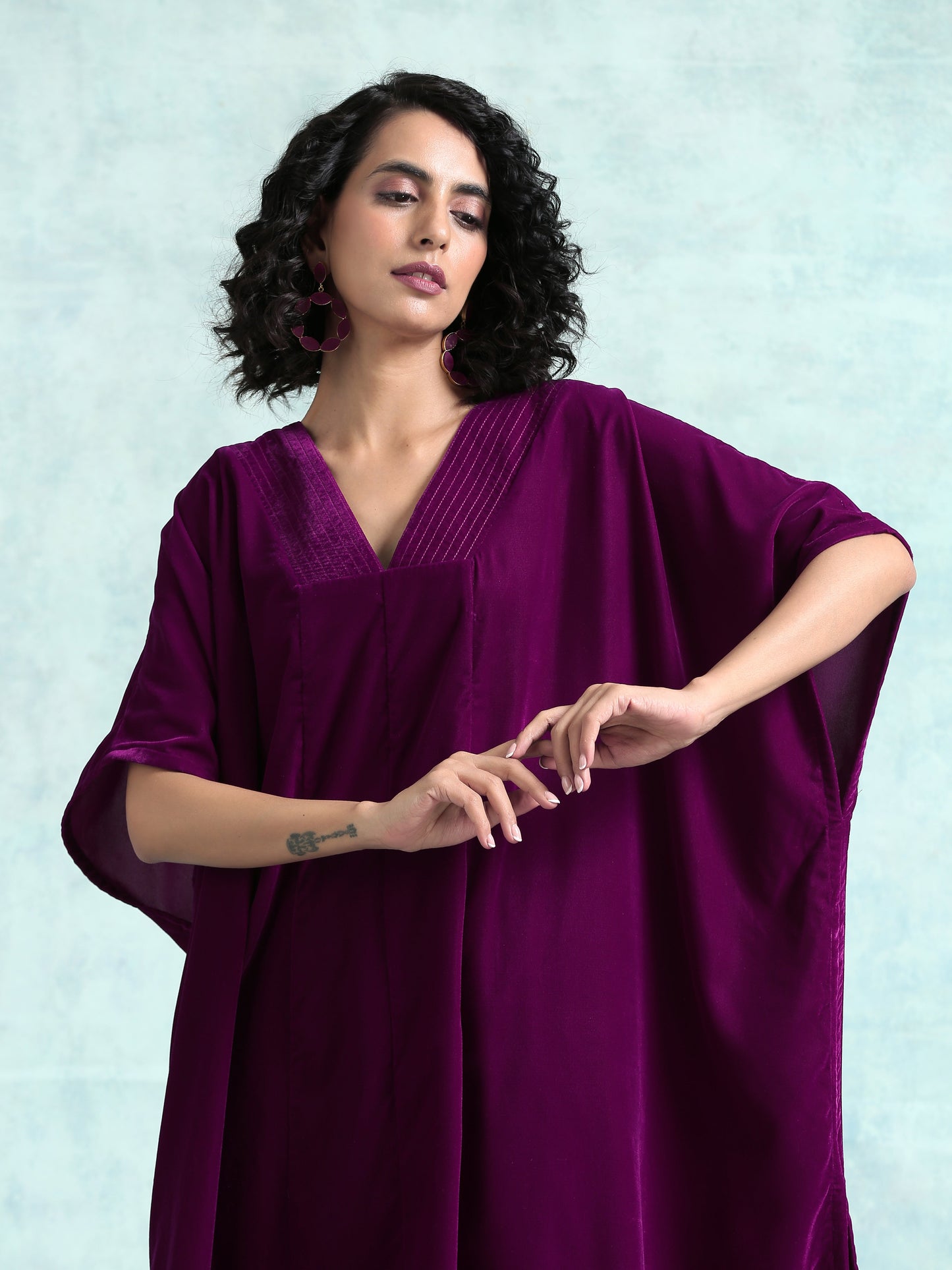 trueBrowns Wine Velvet Kaftan Kurta | Swadesiicart