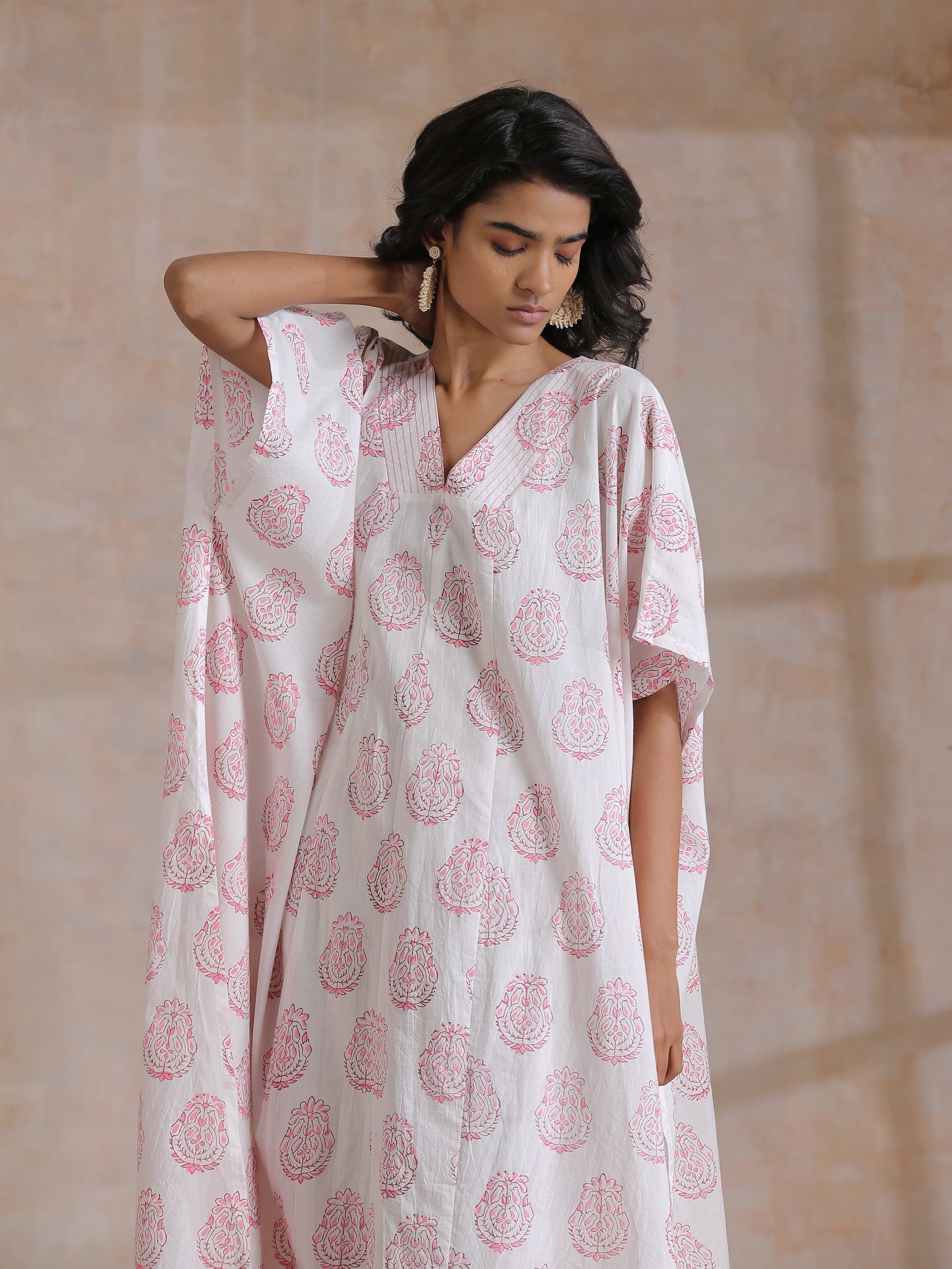 trueBrowns Pink Big Buta On White Print Cotton Panel Kaftan Kurta Pant Set | Swadesiicart