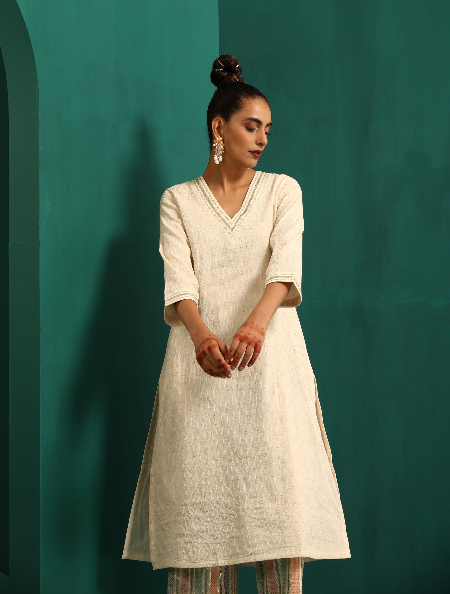 trueBrowns Ivory Tonal Cotton Kurta with Embroidered Pants | Swadesiicart