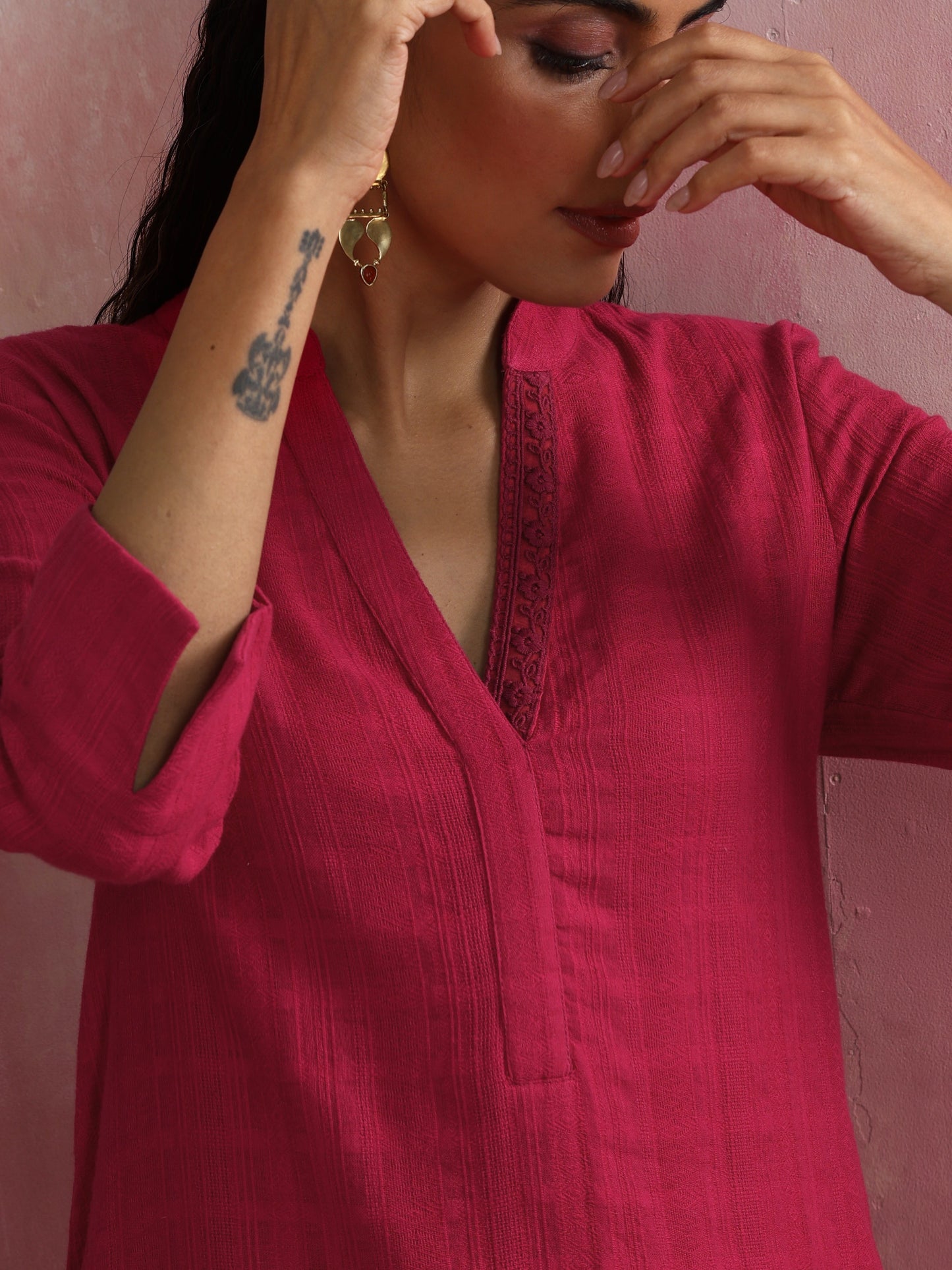 trueBrowns Magenta Cotton Dobby Kurta Set | Swadesiicart