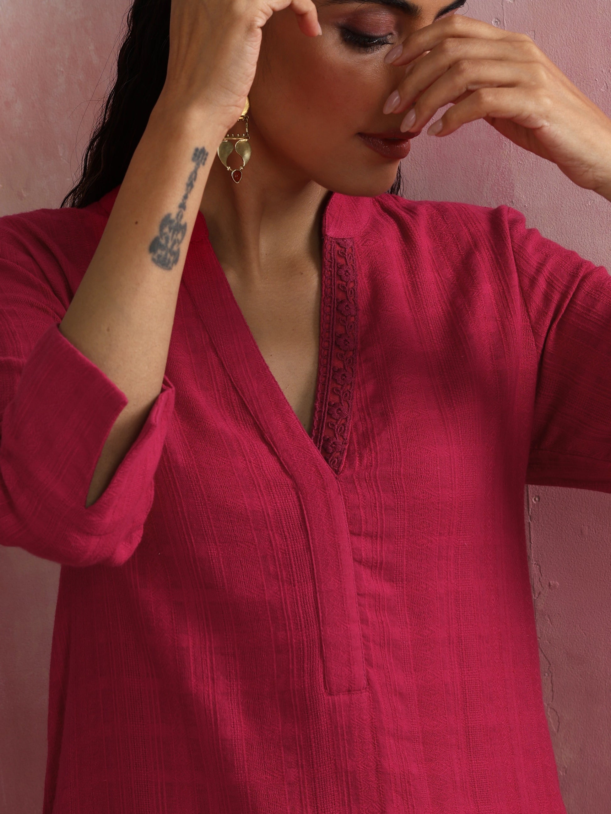 trueBrowns Magenta Cotton Dobby Kurta Set | Swadesiicart