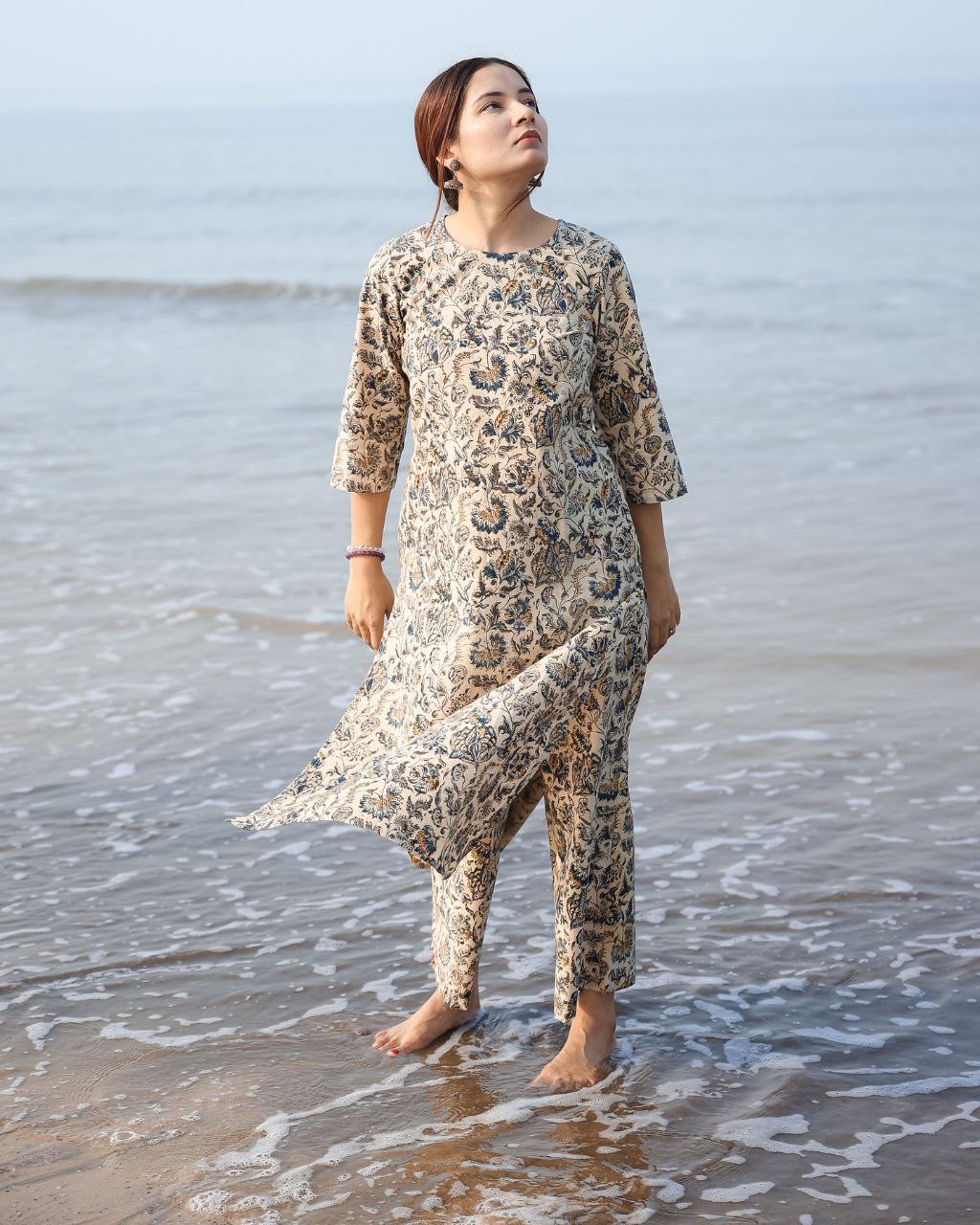 NOZ2TOZ Women's Stylish Rayon Knee Length Floral Printed Kurti - Swadesiicart