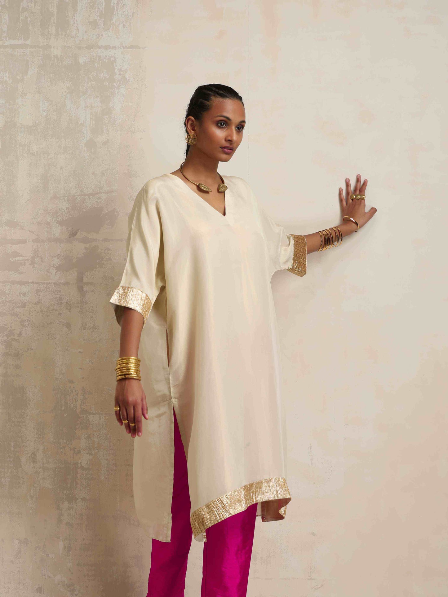 trueBrowns Ivory Tissue Kurta Co-ord Set - Swadesiicart