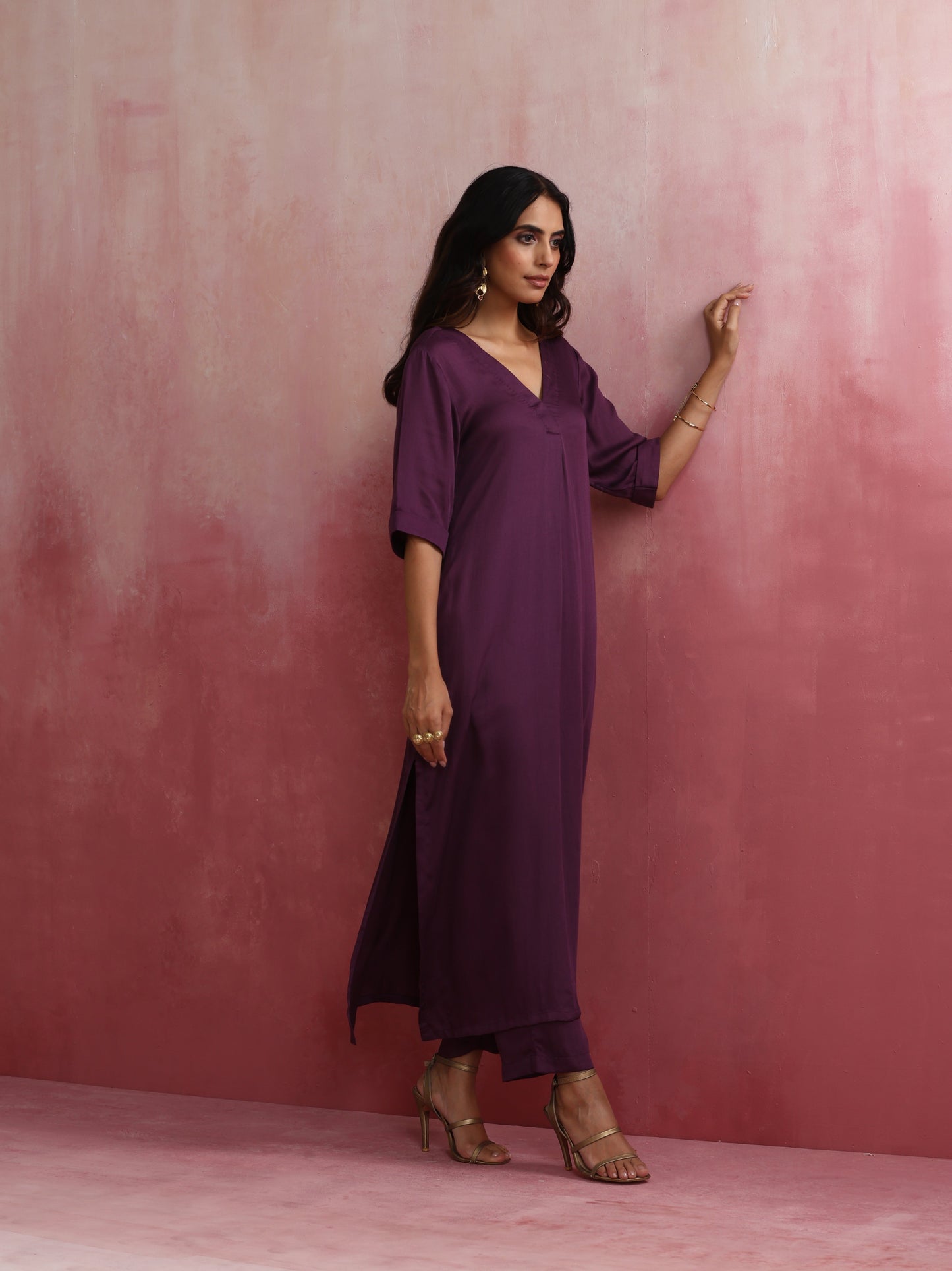 trueBrowns Purple Modal Pleated Kurta Set | Swadesiicart