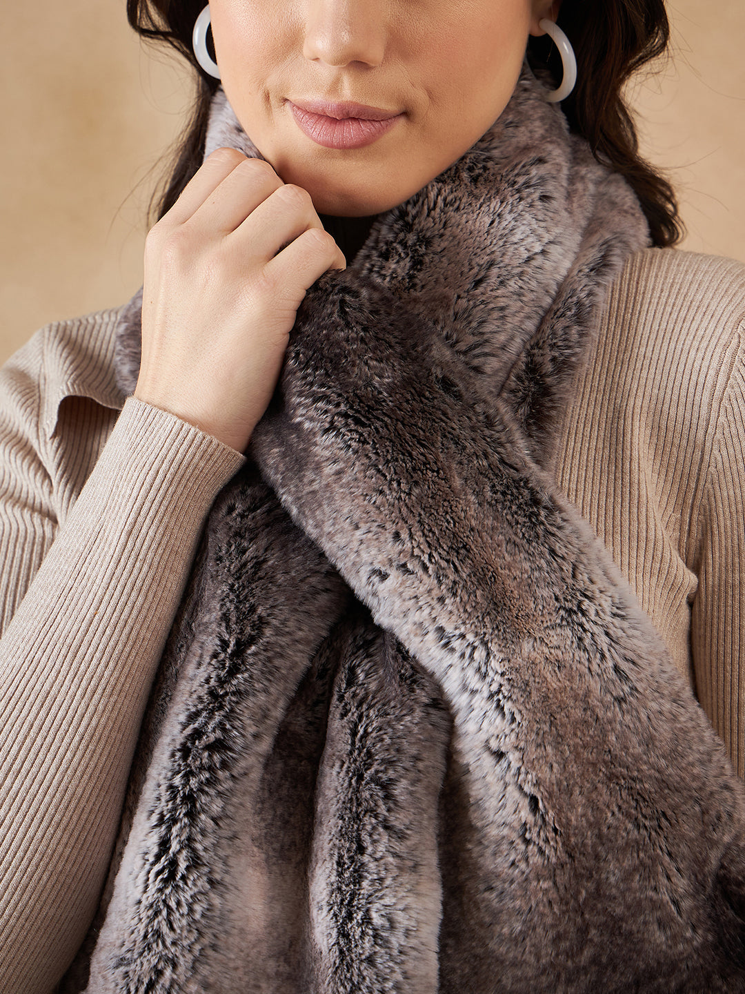 InWeave Women's Dark Grey Double Shade Faux Fur Neck Warmer - Swadesiicart