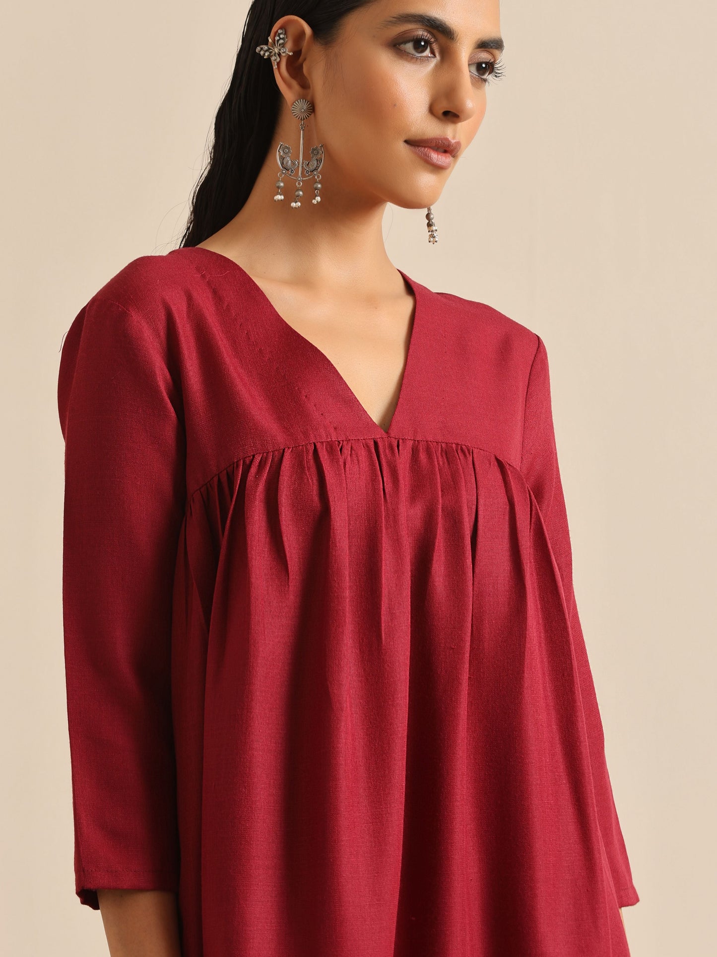 trueBrowns Maroon Slub Gathered Kurta Pant Set | Swadesiicart