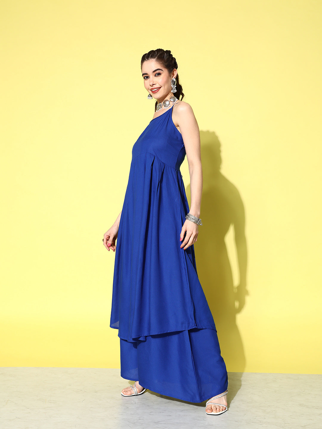 InWeave Women's Ink Blue Strappy Kurta Set With Peach Organza Cape - Swadesiicart
